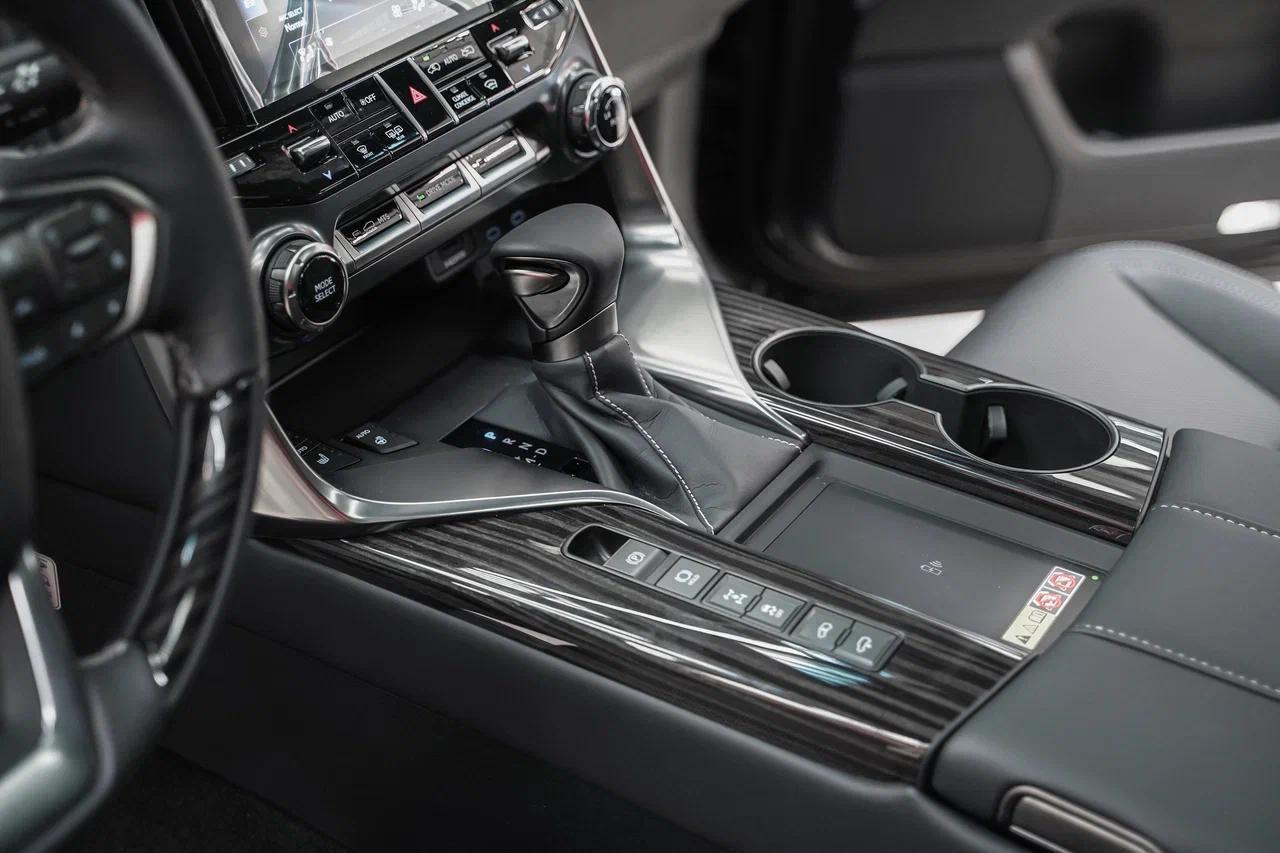 Lexus LX 2025, черный, ДЦ Орехово
