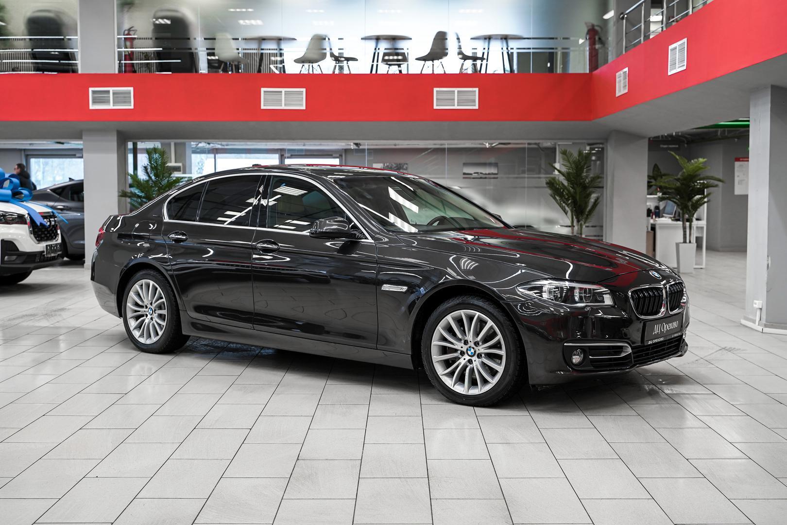 BMW 5 серии 2016, коричневый, ДЦ Орехово