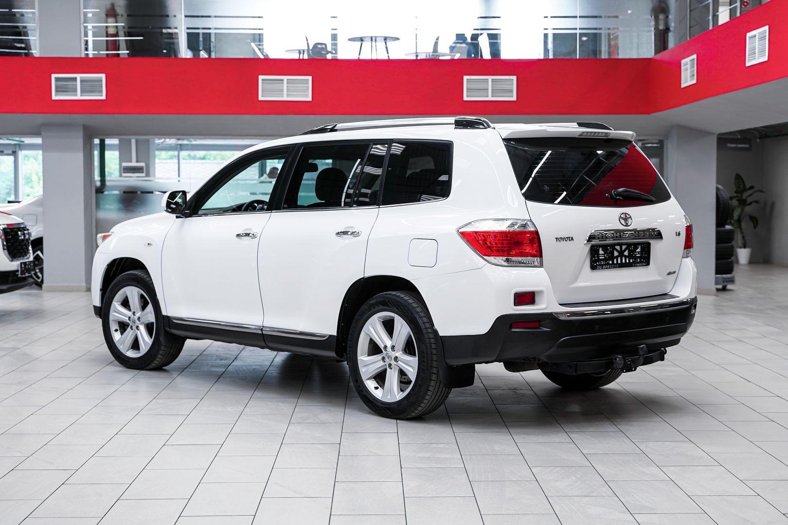Toyota Highlander 2011, белый, ДЦ Орехово