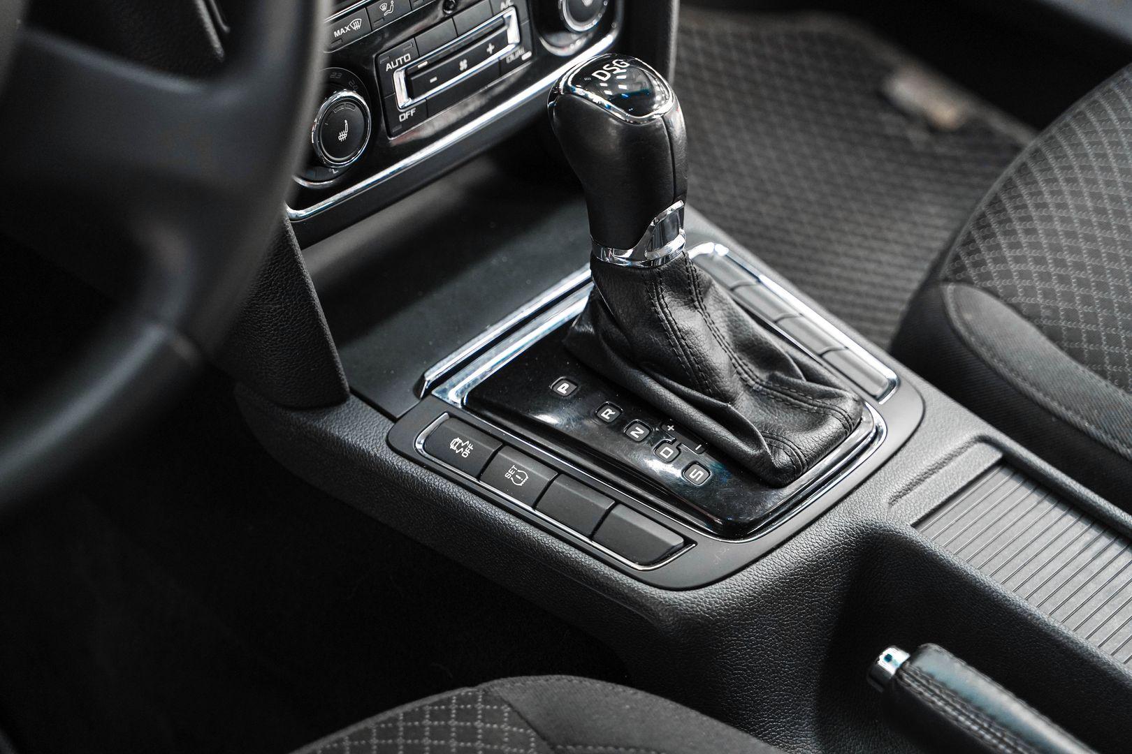 Skoda Superb 2013, серый, ДЦ Орехово