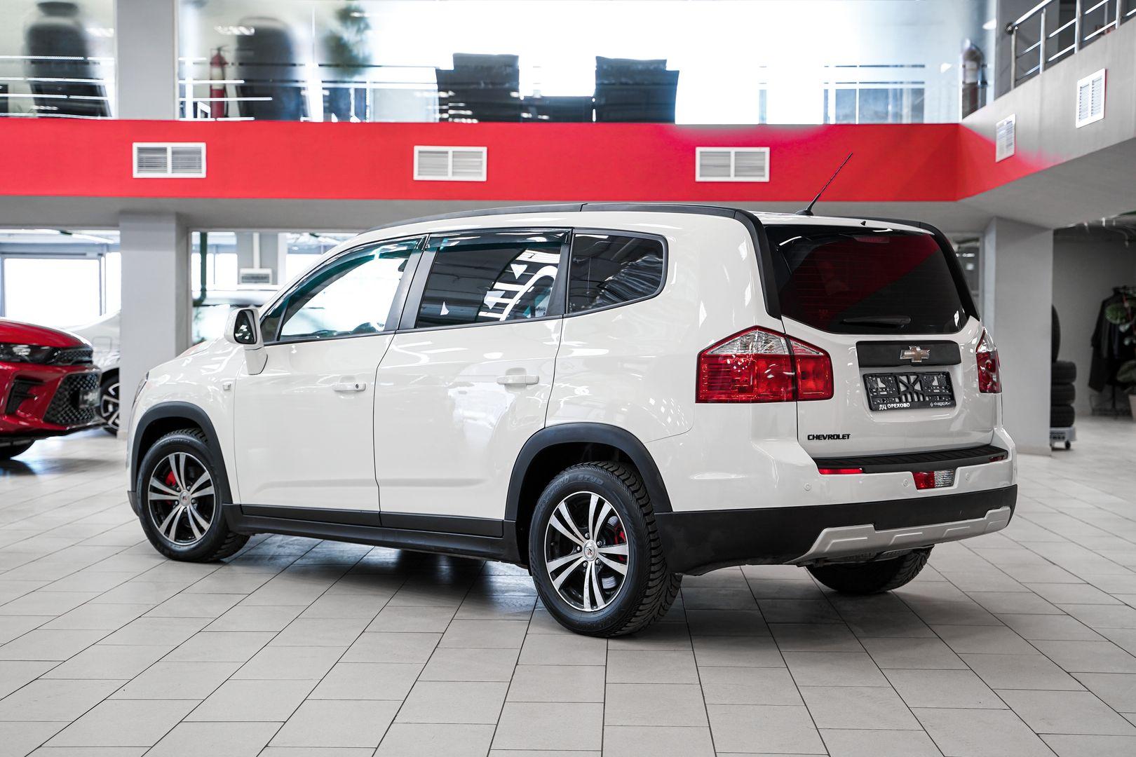 Chevrolet Orlando 2012, белый, ДЦ Орехово