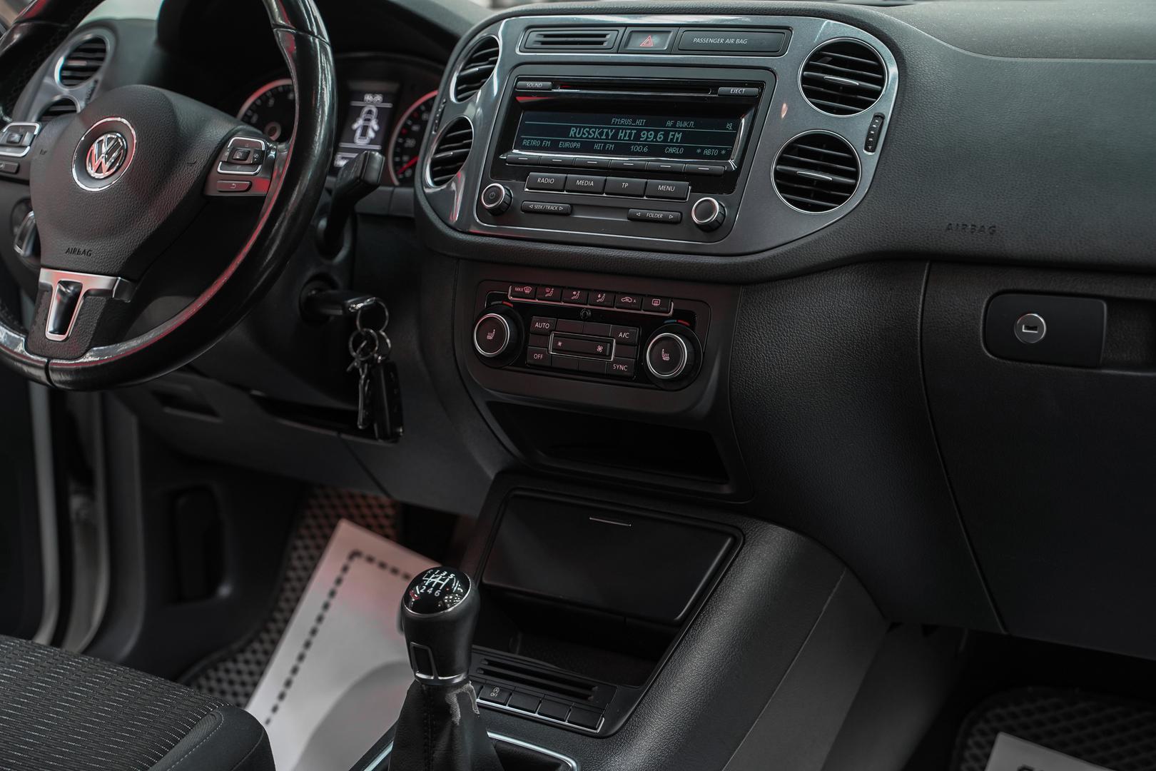 Volkswagen Tiguan 2012, белый, ДЦ Орехово