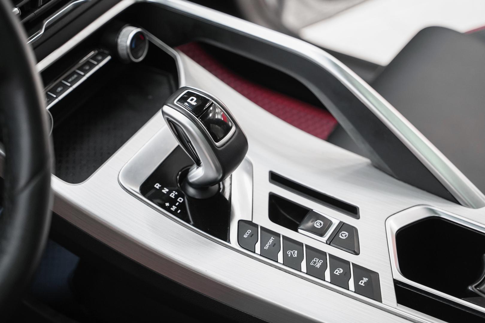 Geely Coolray 2021, серый, ДЦ Орехово