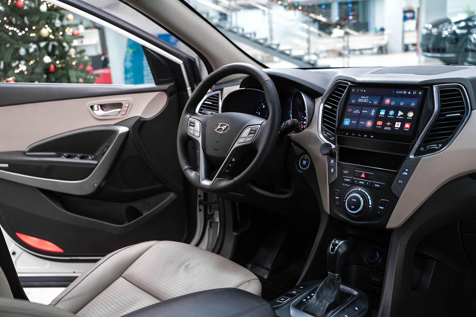 Hyundai Santa Fe 2013, белый, ДЦ Орехово