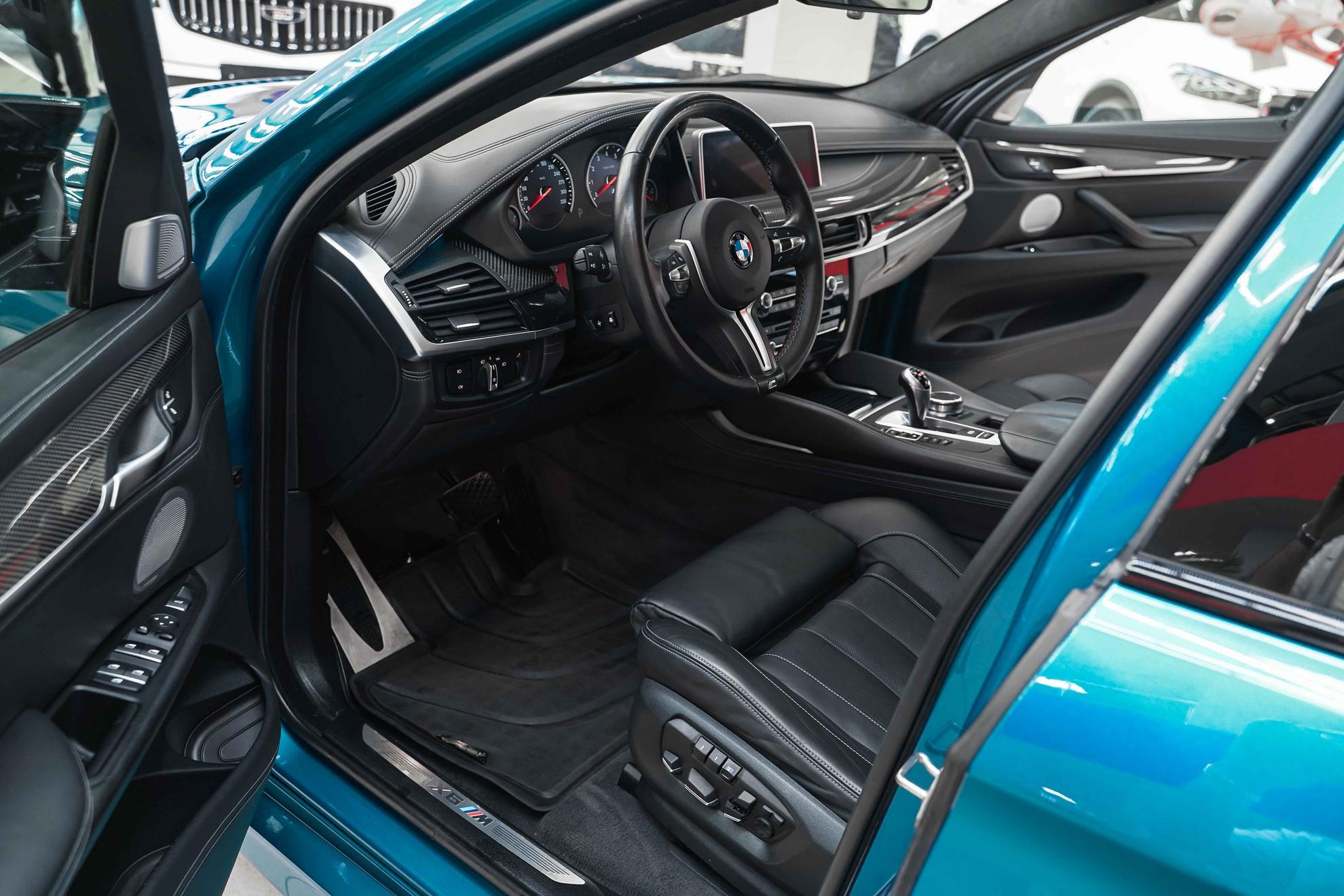 BMW X6 M 2018, голубой, ДЦ Орехово