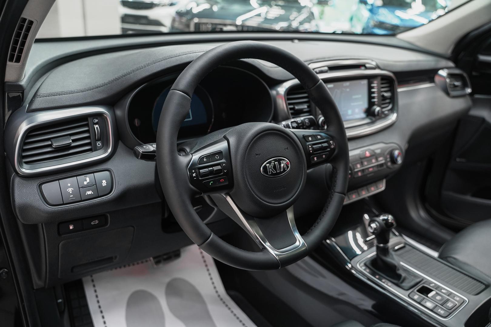 Kia Sorento 2015, черный, ДЦ Орехово