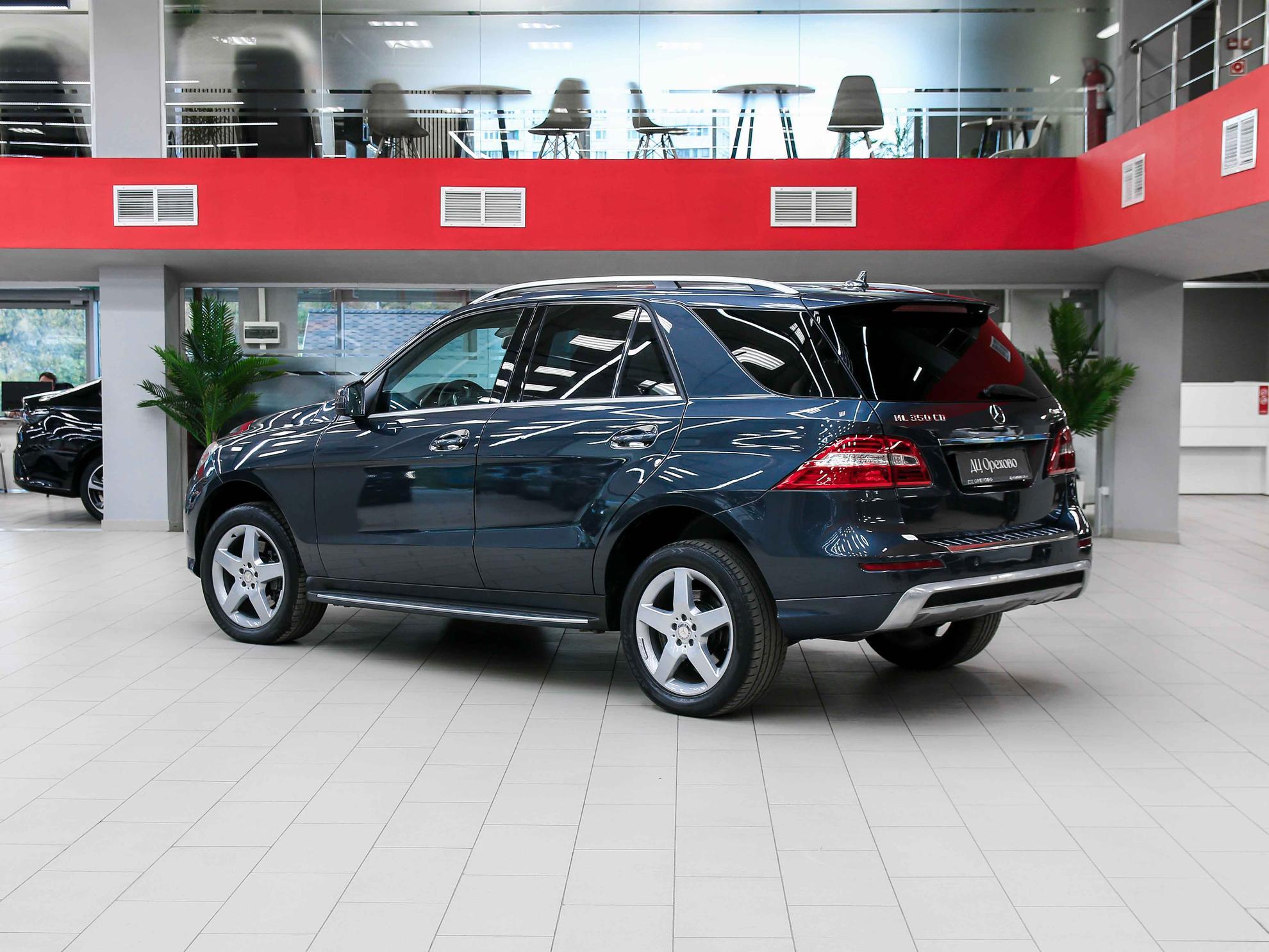 Mercedes-Benz M-Класс 2012, серый, ДЦ Орехово