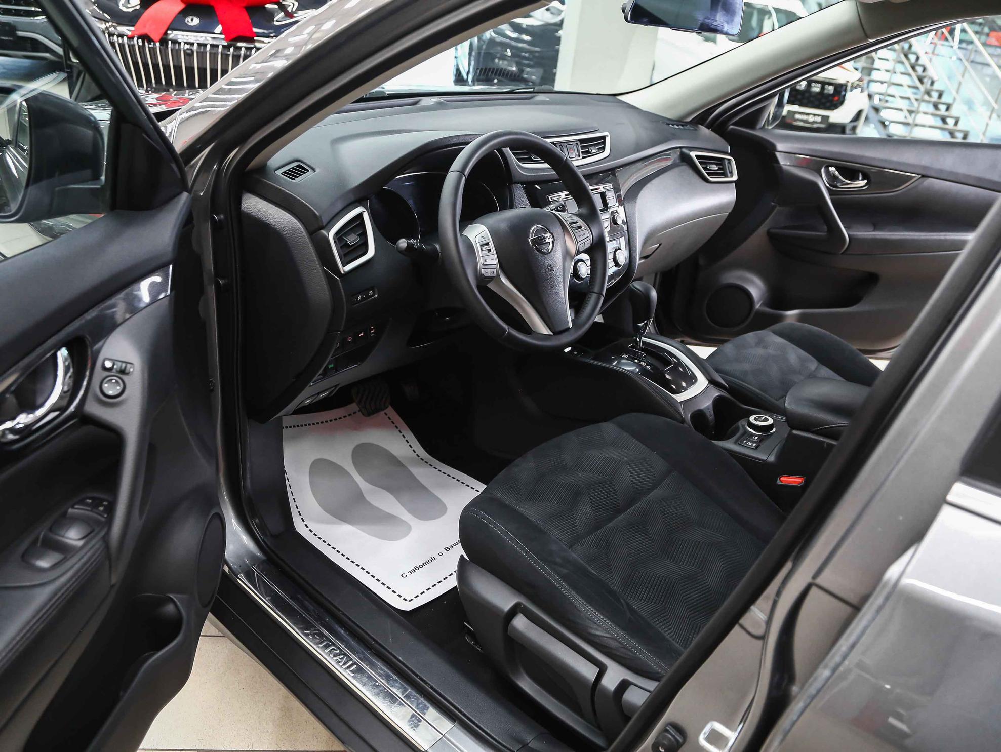 Nissan X-Trail 2015, серый, ДЦ Орехово