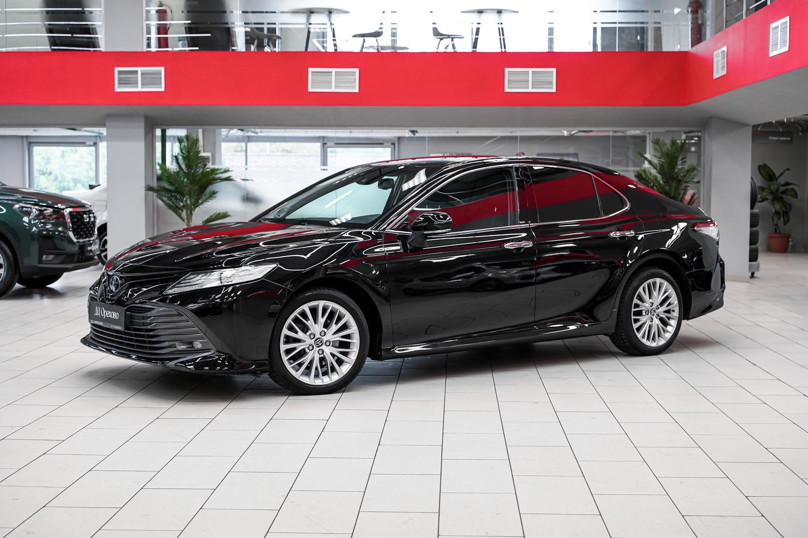 Toyota Camry 2018, черный, ДЦ Орехово