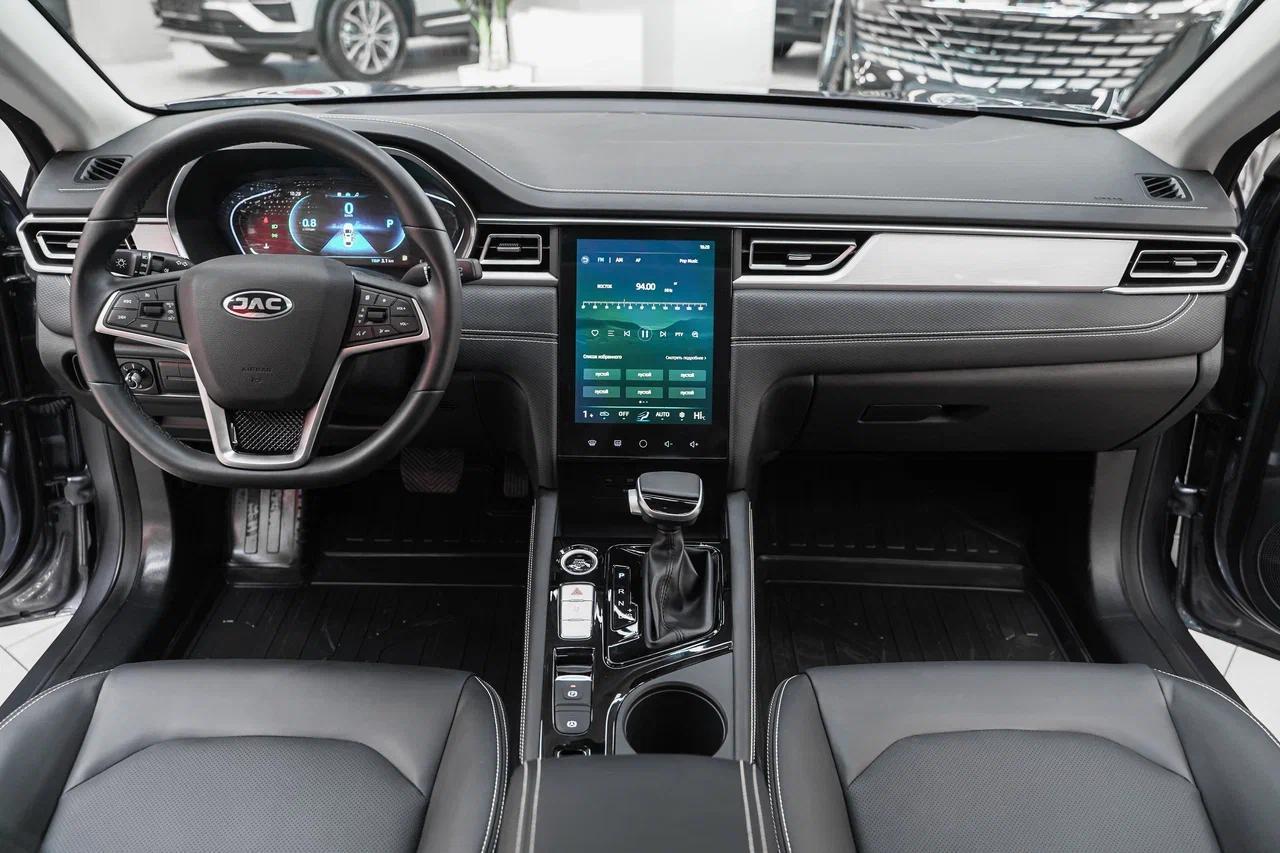 JAC J7 2023, серый, ДЦ Орехово