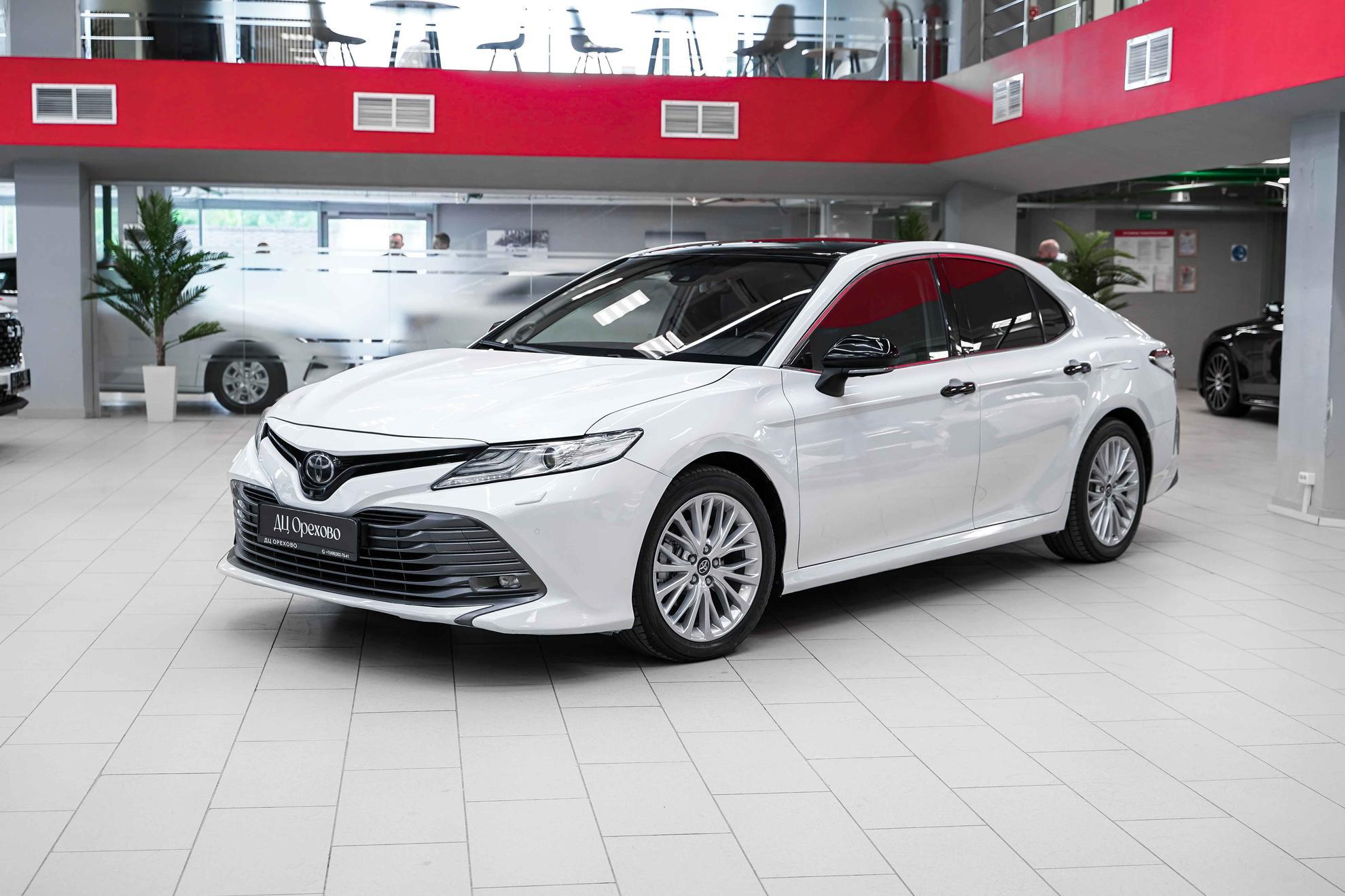 Toyota Camry 2018, белый, ДЦ Орехово