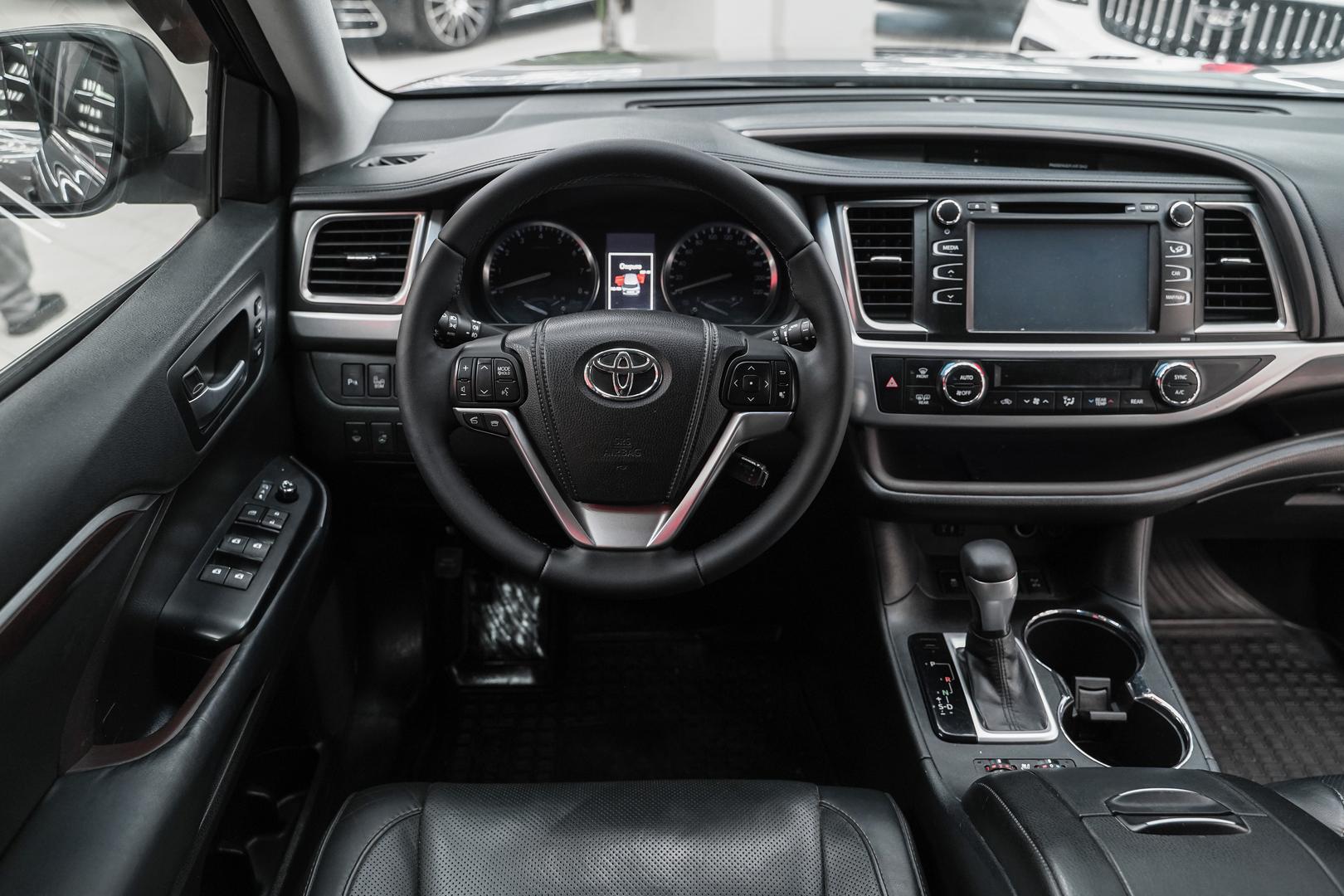 Toyota Highlander 2014, серый, ДЦ Орехово