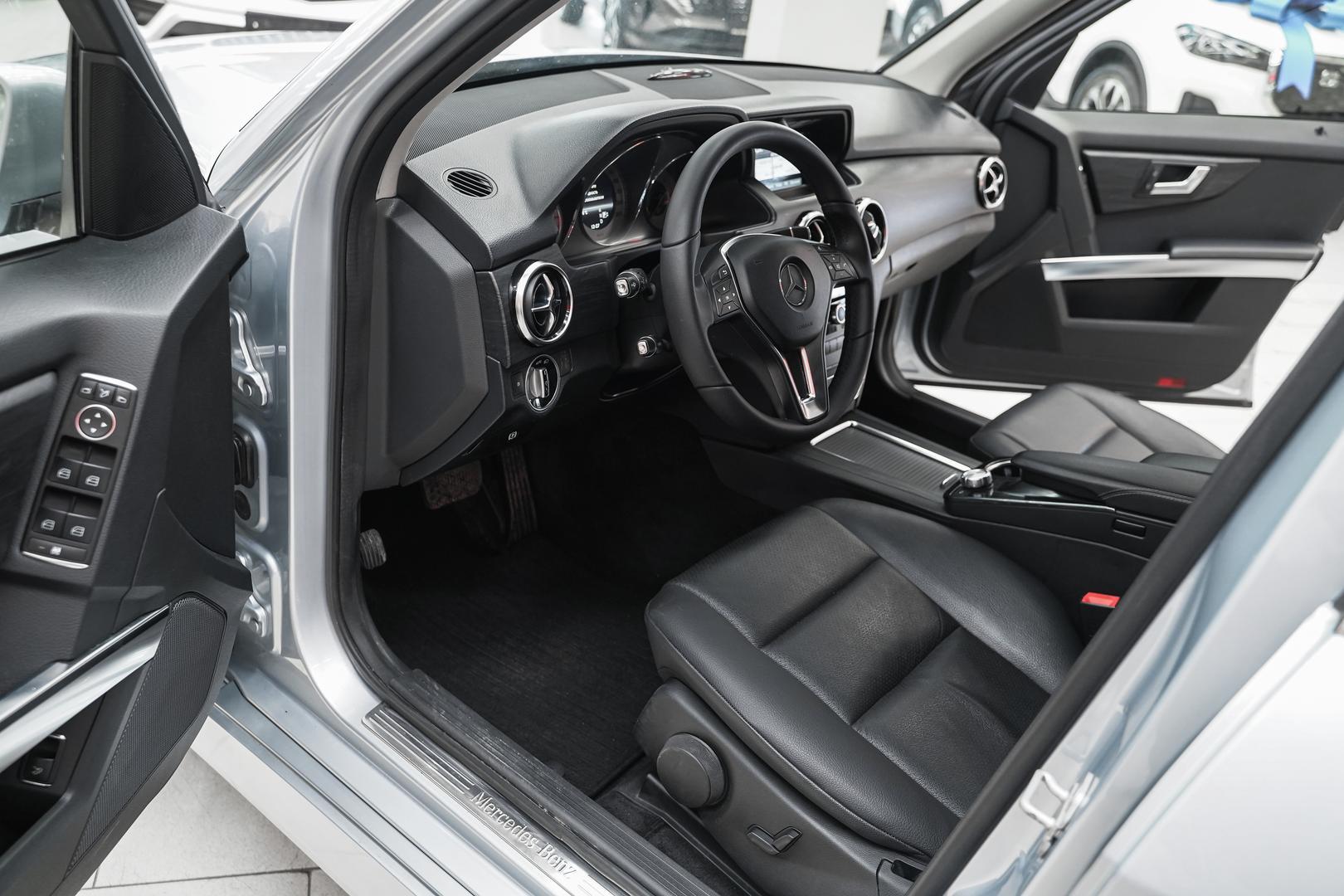 Mercedes-Benz GLK-Класс 2012, серый, ДЦ Орехово