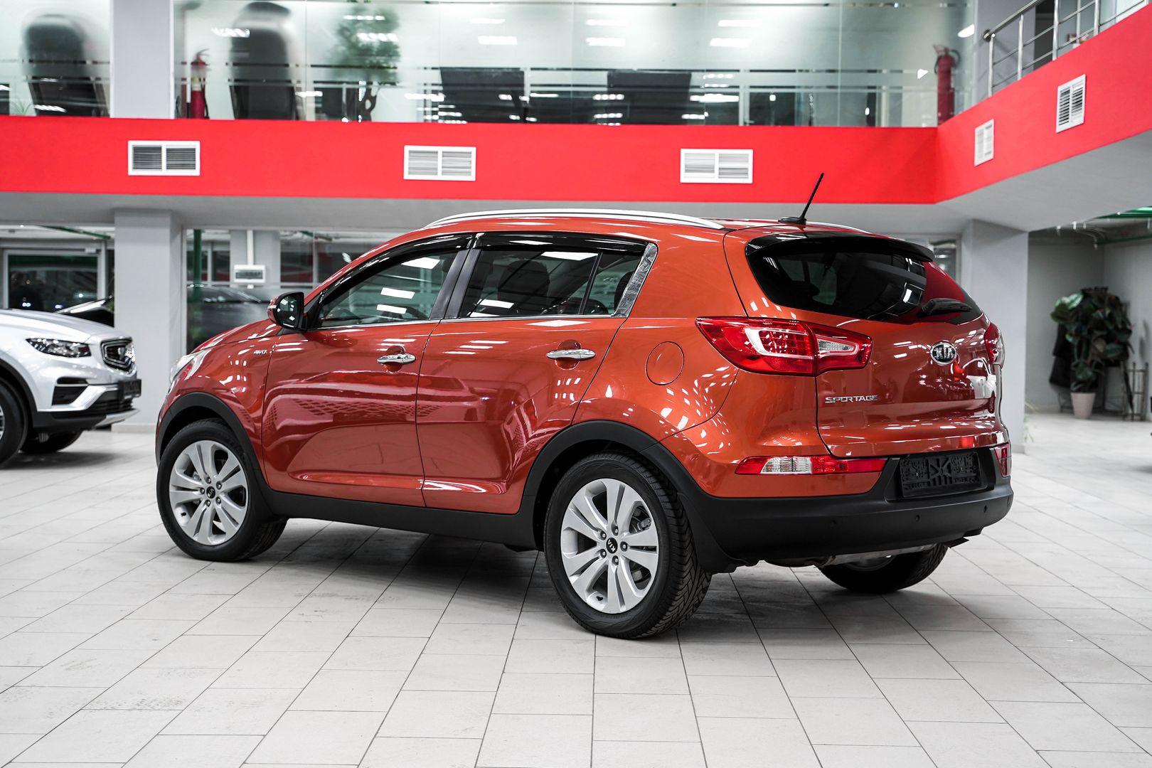 Kia Sportage 2011, оранжевый, ДЦ Орехово