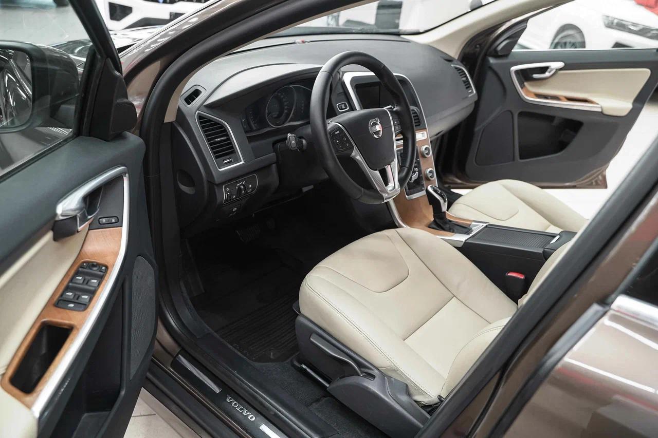 Volvo XC60 2014, коричневый, ДЦ Орехово