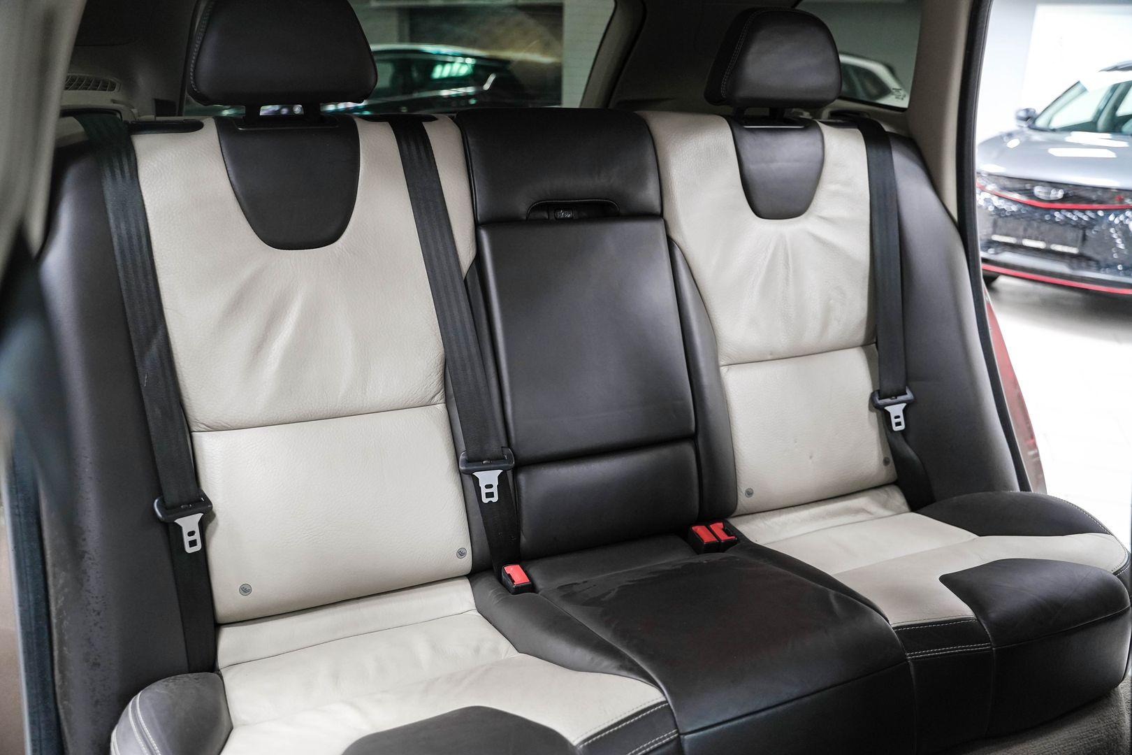 Volvo XC60 2011, коричневый, ДЦ Орехово