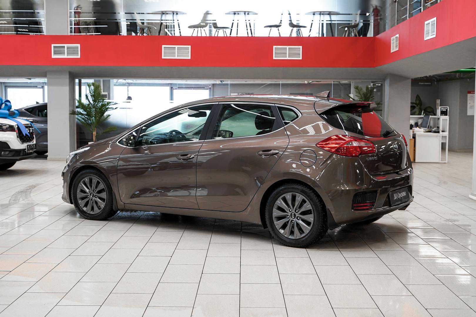 Kia Ceed 2017, коричневый, ДЦ Орехово