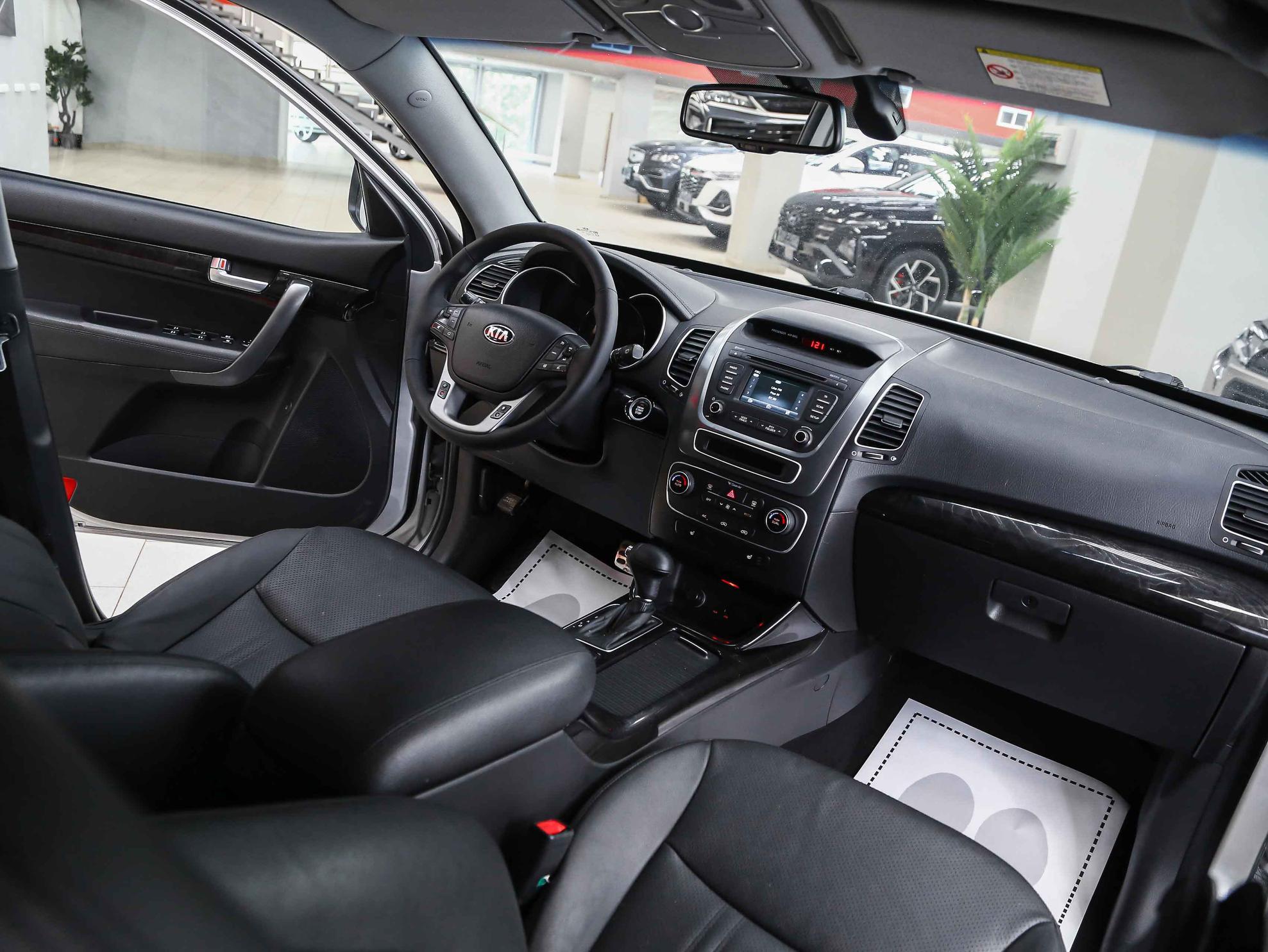Kia Sorento 2013, серебряный, ДЦ Орехово