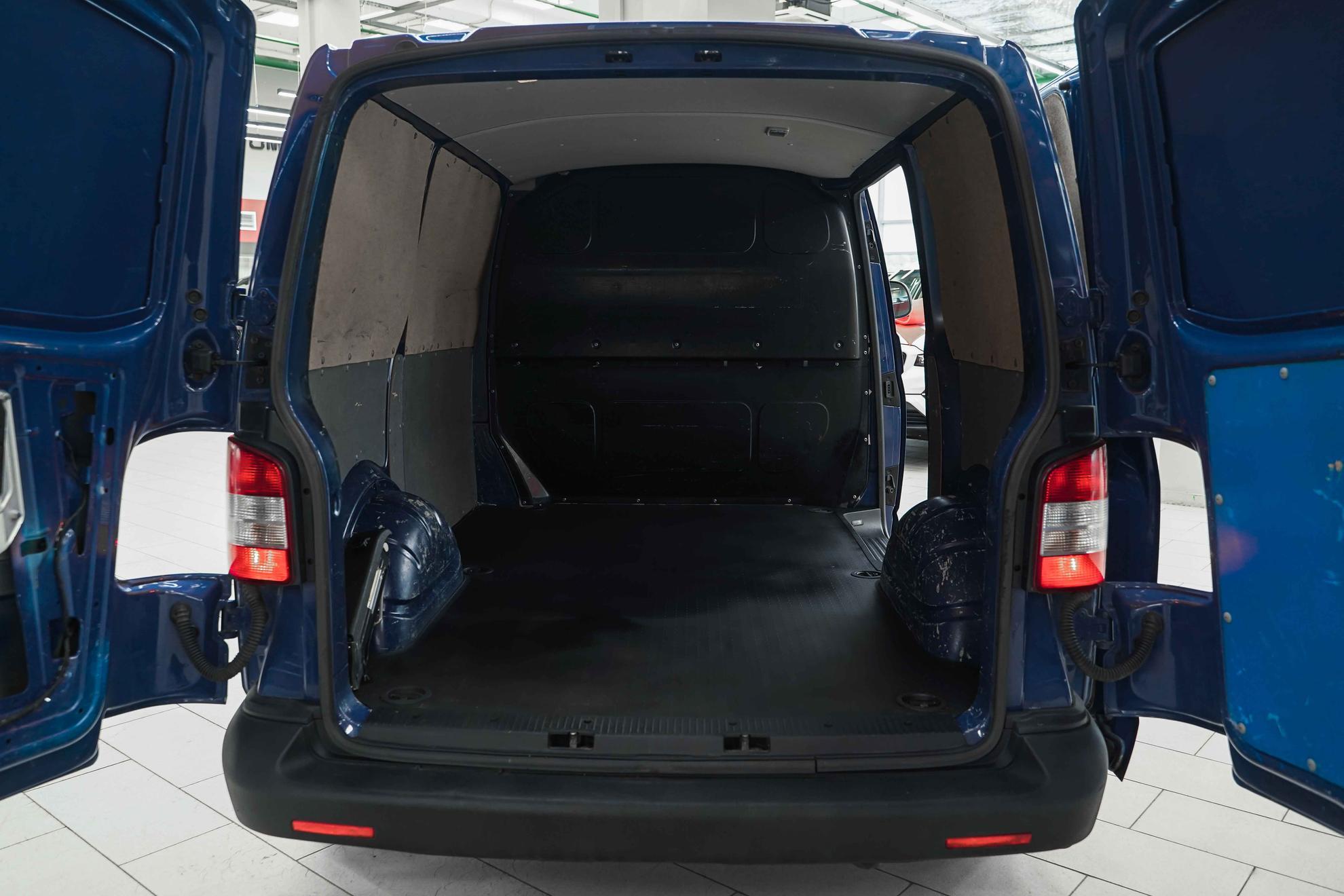 Volkswagen Transporter 2011, синий, ДЦ Орехово