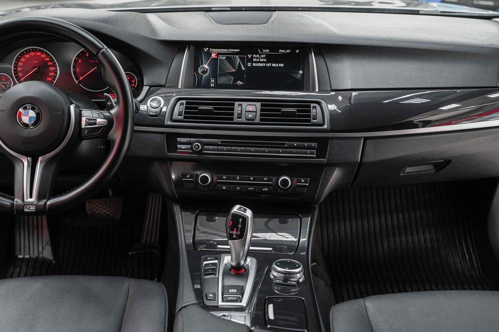 BMW 5 серии 2014, серый, ДЦ Орехово