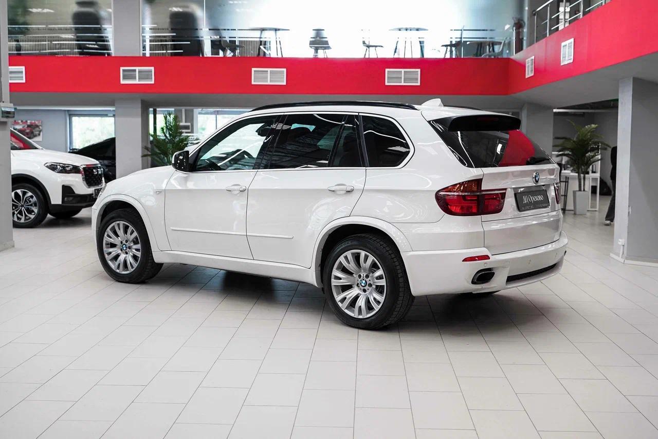 BMW X5 2011, белый, ДЦ Орехово