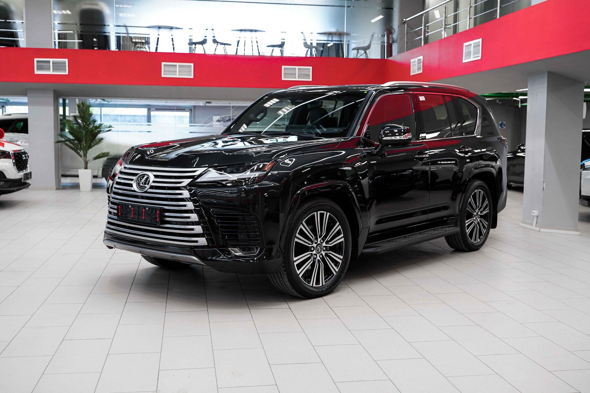 Lexus LX 2026, черный, ДЦ Орехово