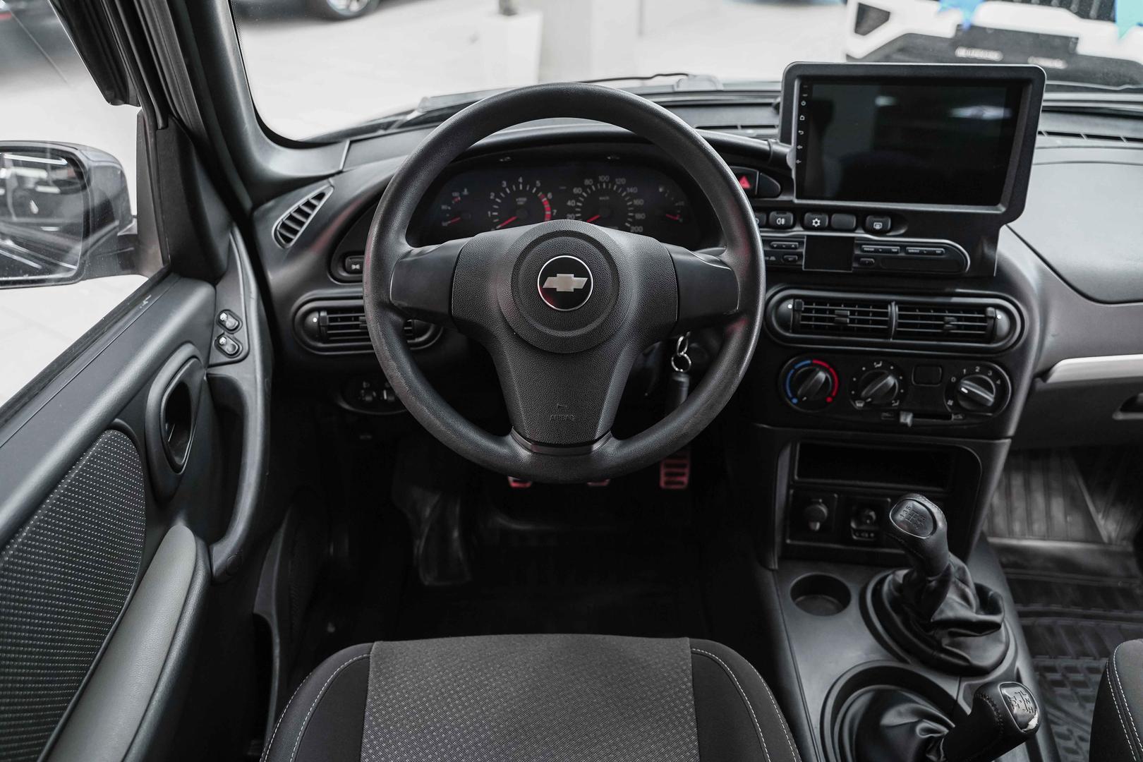 Chevrolet Niva 2016, черный, ДЦ Орехово