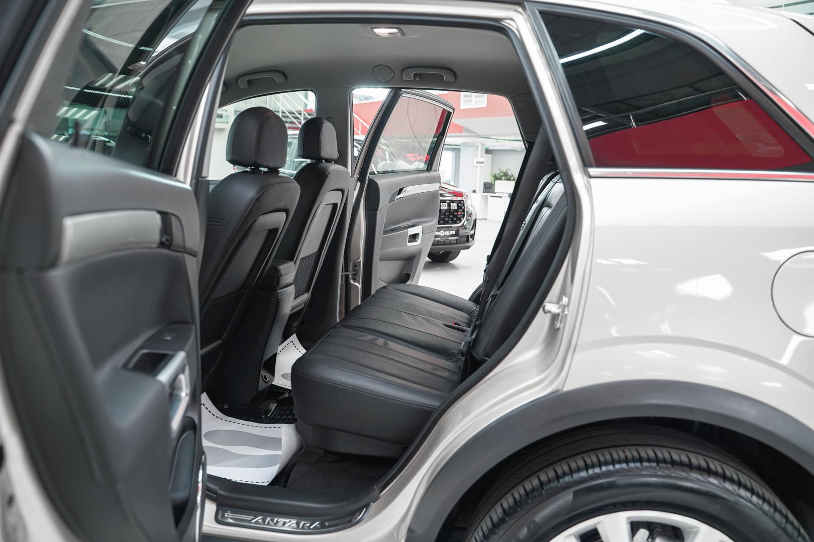 Opel Antara 2012, бежевый, ДЦ Орехово