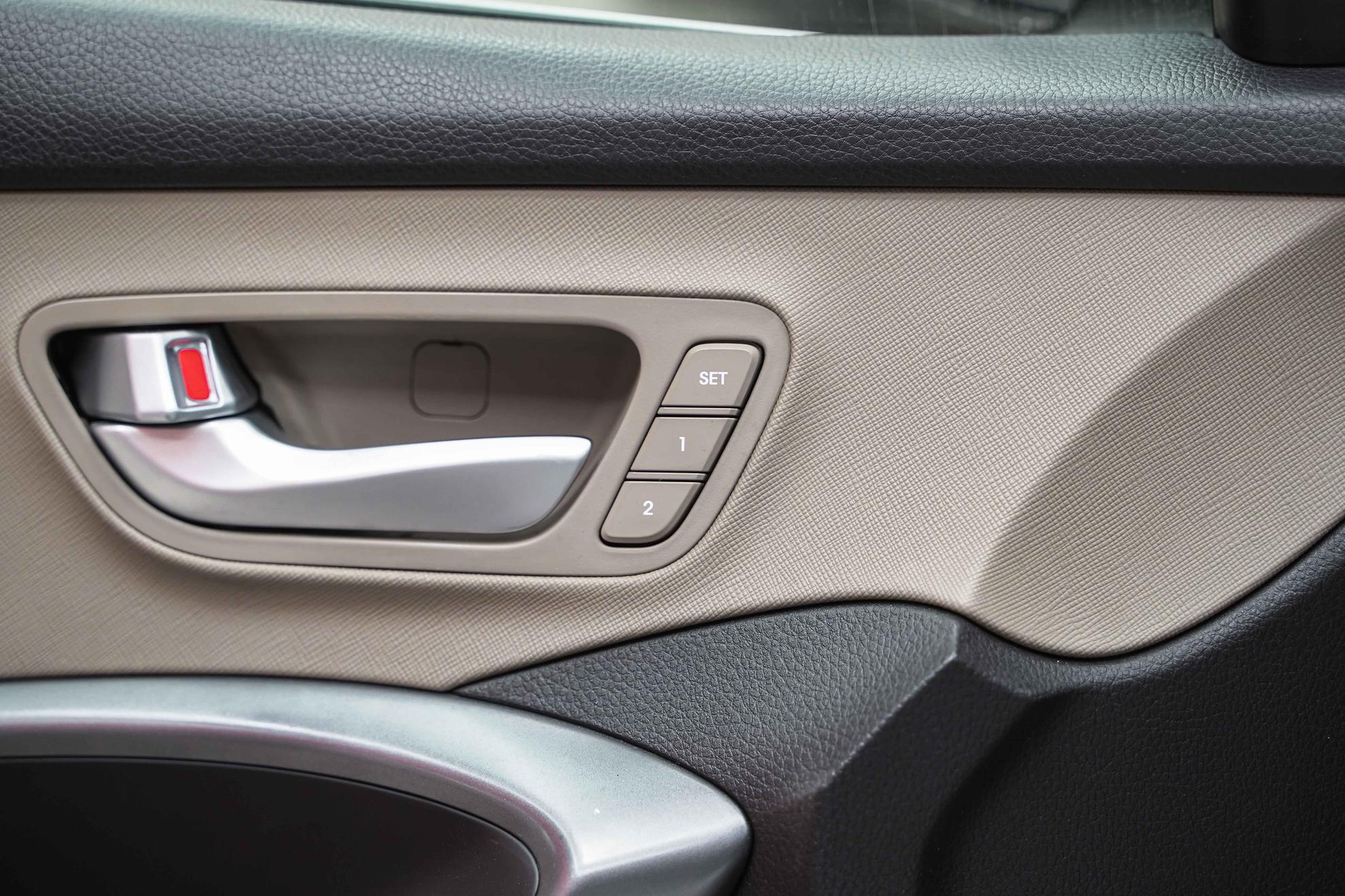 Hyundai Santa Fe 2013, черный, ДЦ Орехово