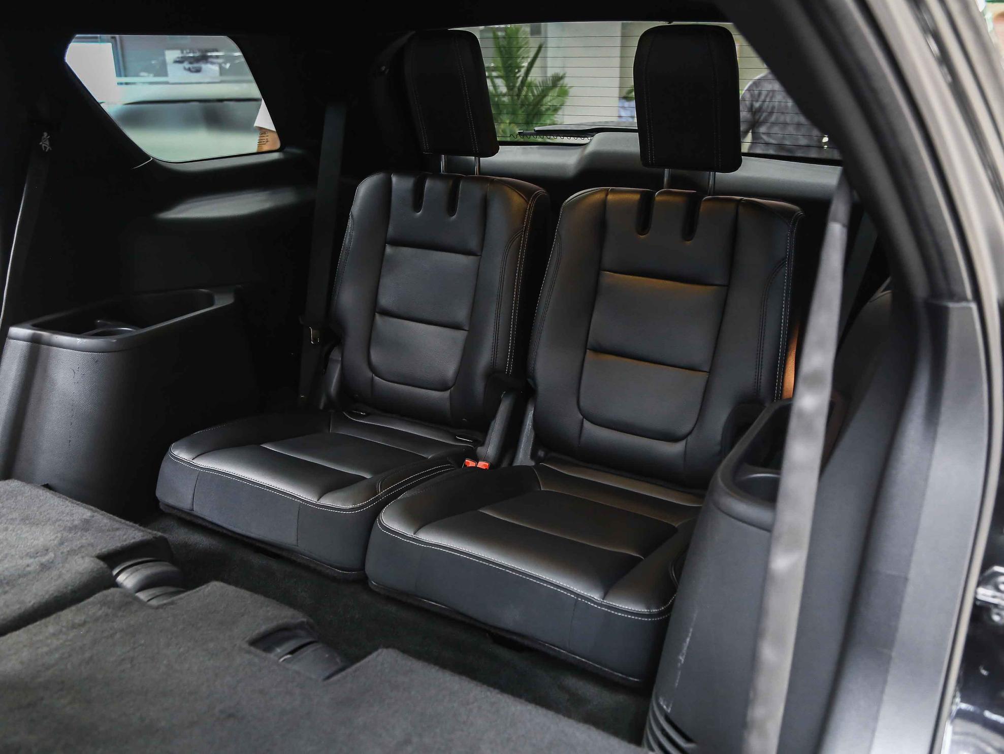 Ford Explorer 2016, черный, ДЦ Орехово