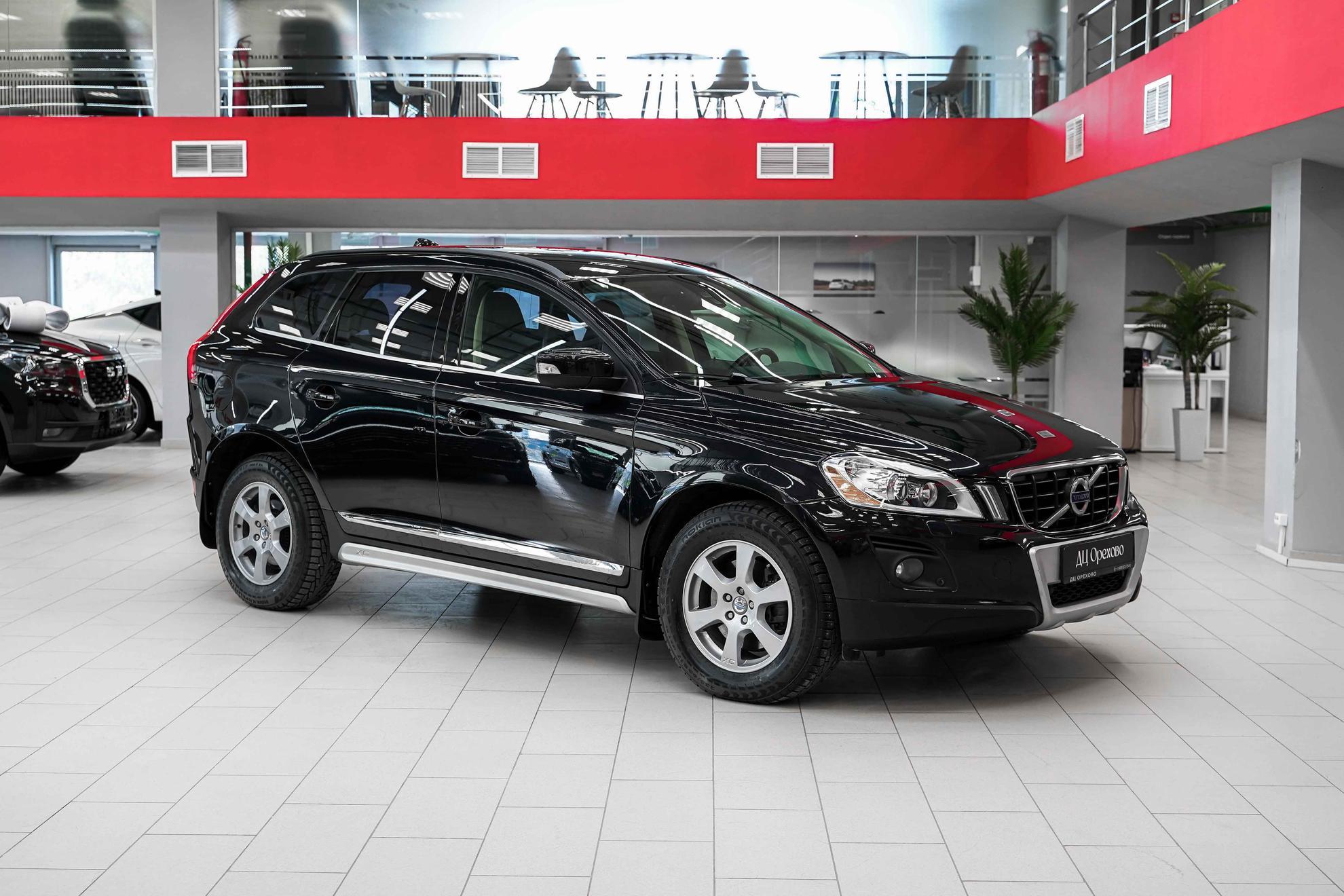 Volvo XC60 2010, черный, ДЦ Орехово