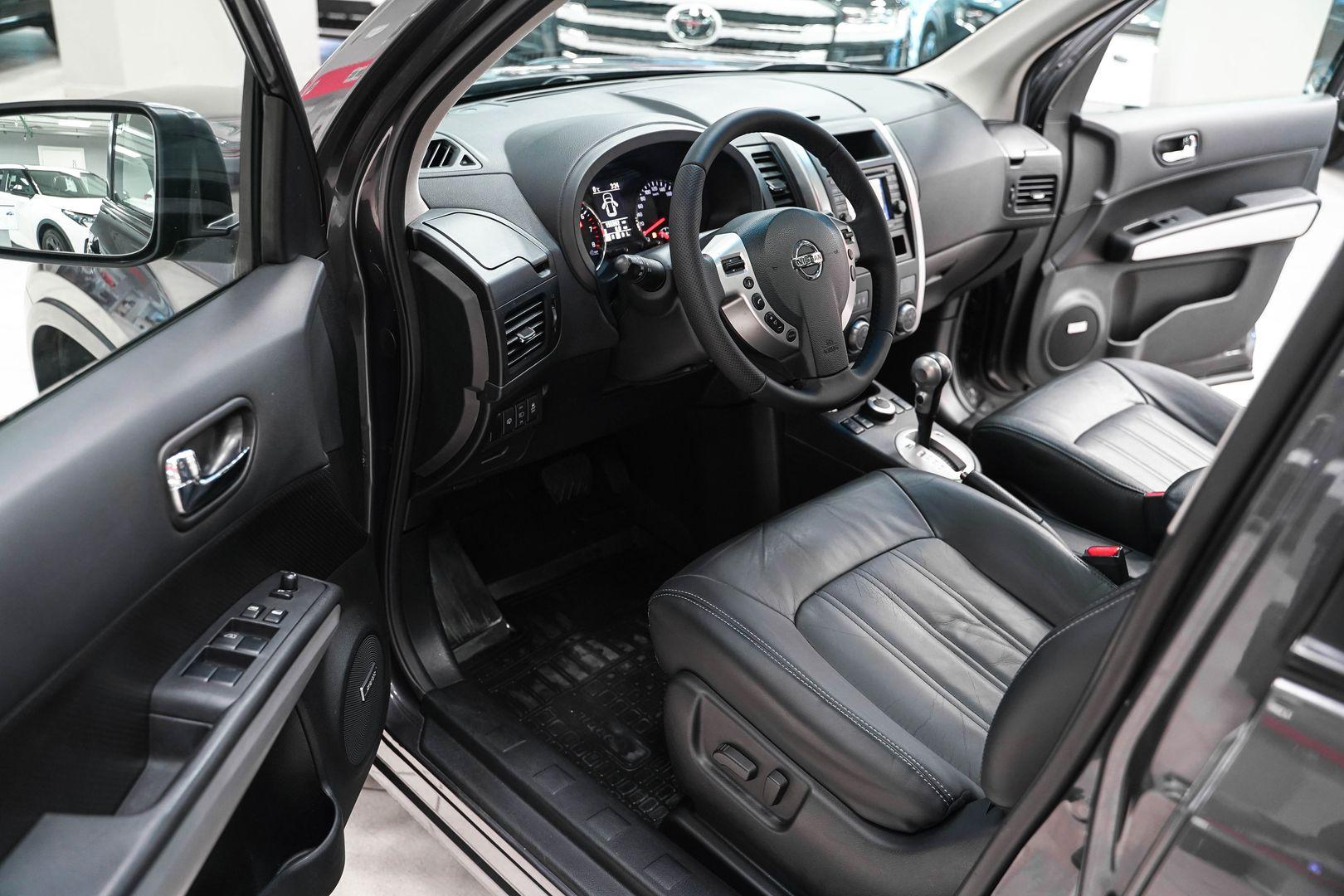 Nissan X-Trail 2013, серый, ДЦ Орехово