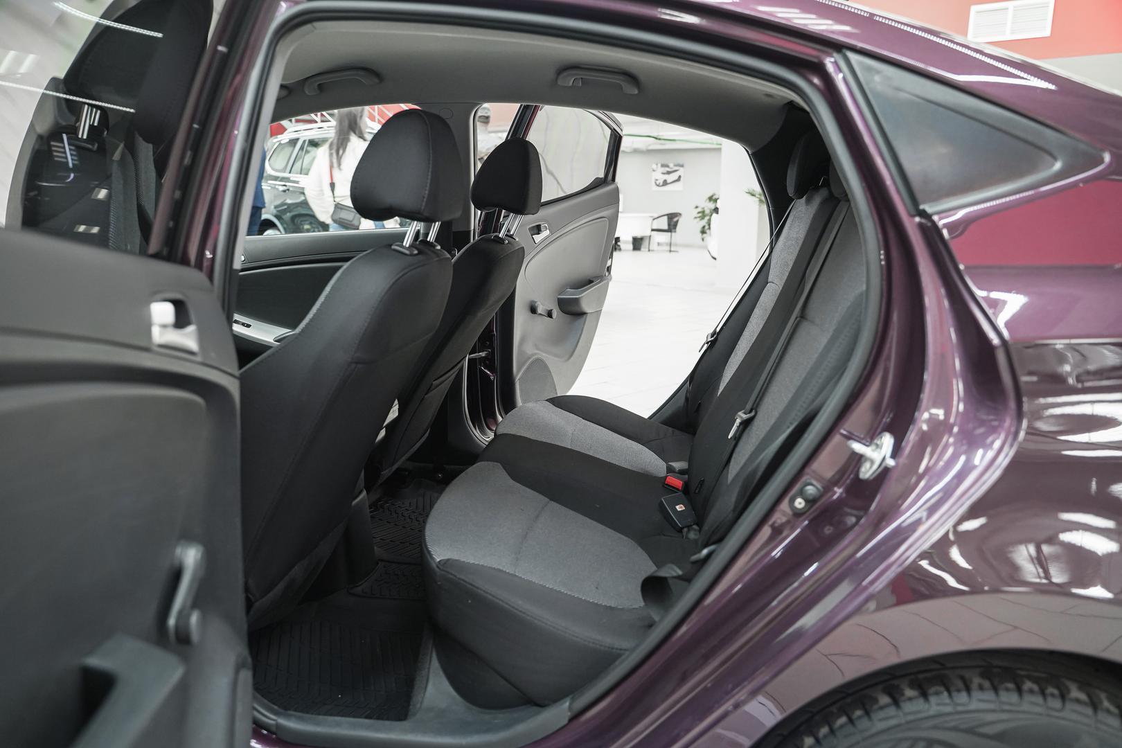 Hyundai Solaris 2013, фиолетовый, ДЦ Орехово