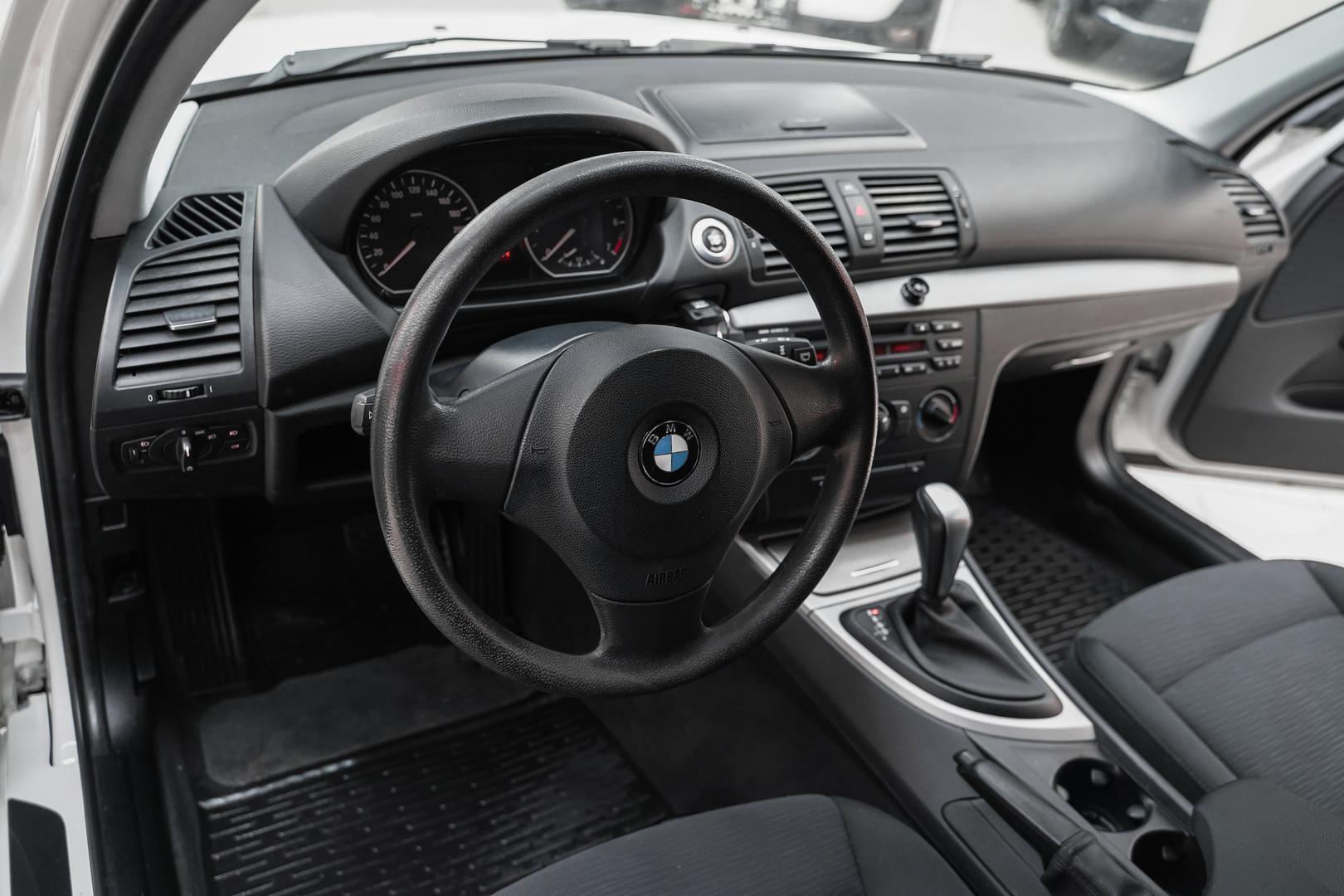 BMW 1 серии 2010, белый, ДЦ Орехово