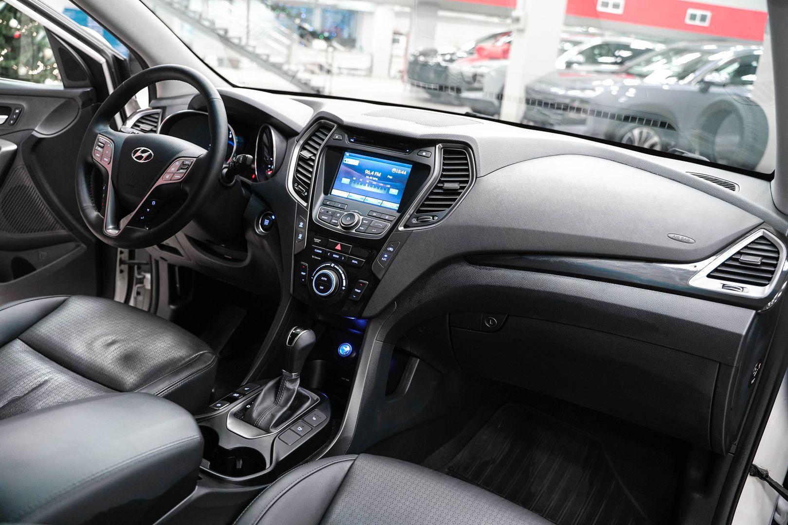 Hyundai Santa Fe 2014, белый, ДЦ Орехово