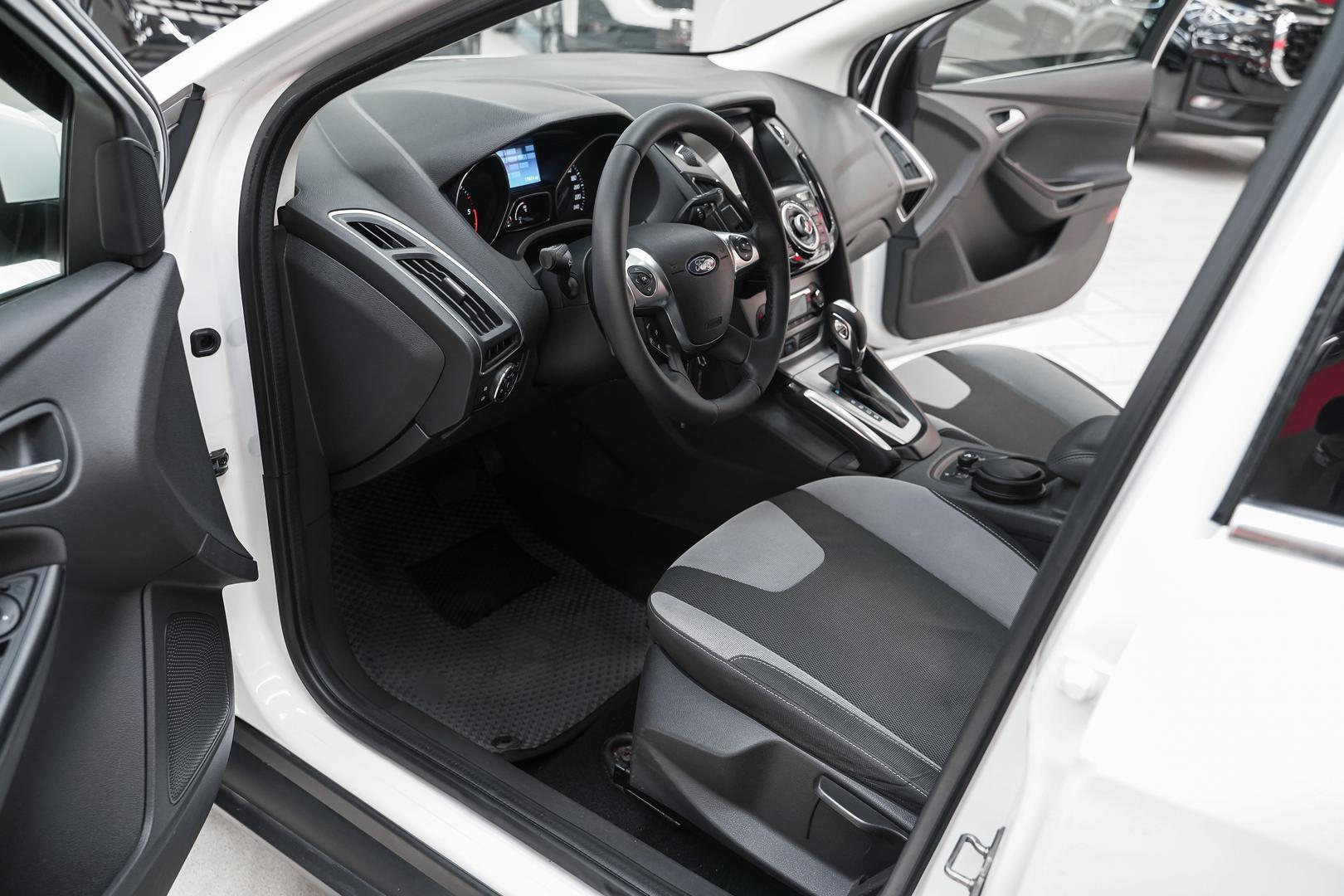 Ford Focus 2011, белый, ДЦ Орехово