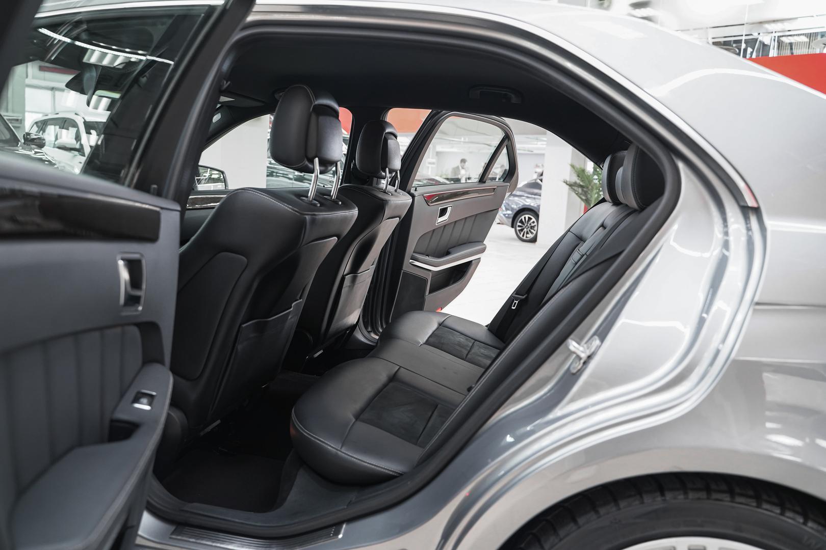 Mercedes-Benz E-Класс 2012, серый, ДЦ Орехово