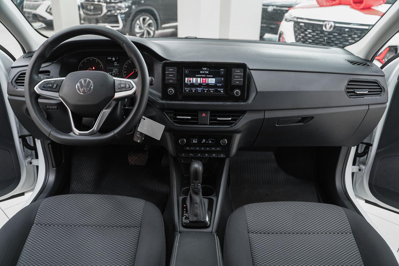 Volkswagen Polo 2020, белый, ДЦ Орехово