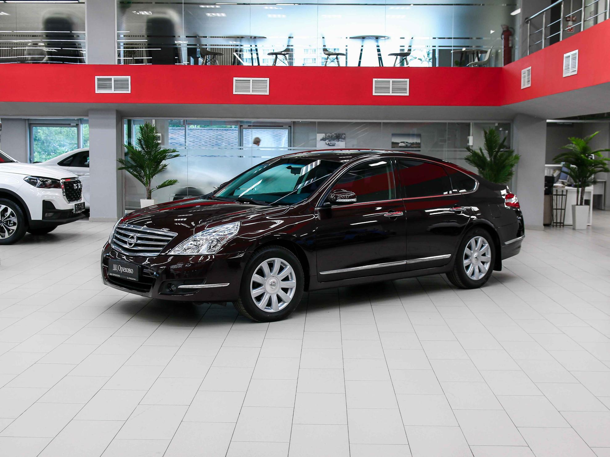 Nissan Teana 2008, красный, ДЦ Орехово