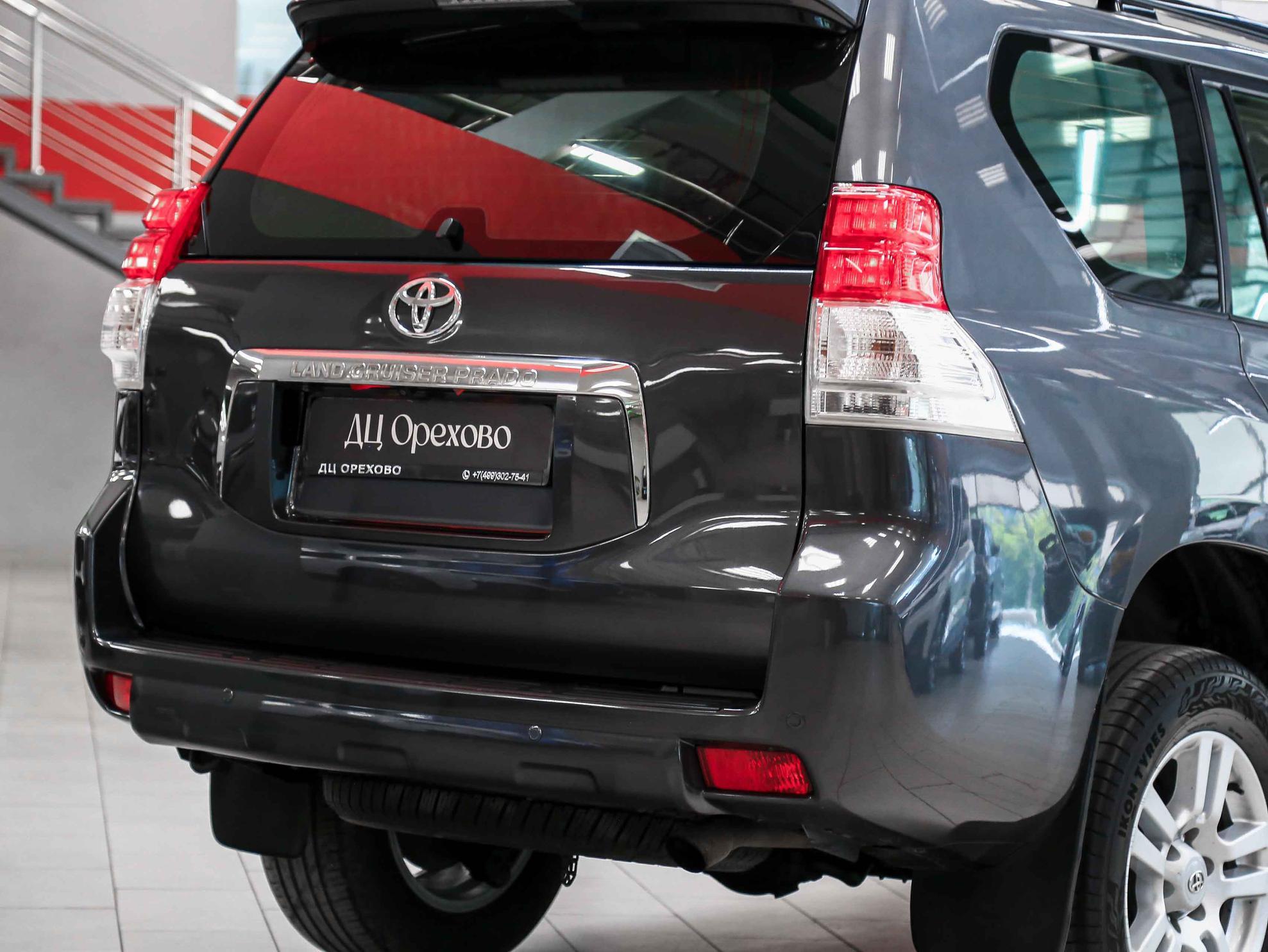 Toyota Land Cruiser Prado 2011, серый, ДЦ Орехово