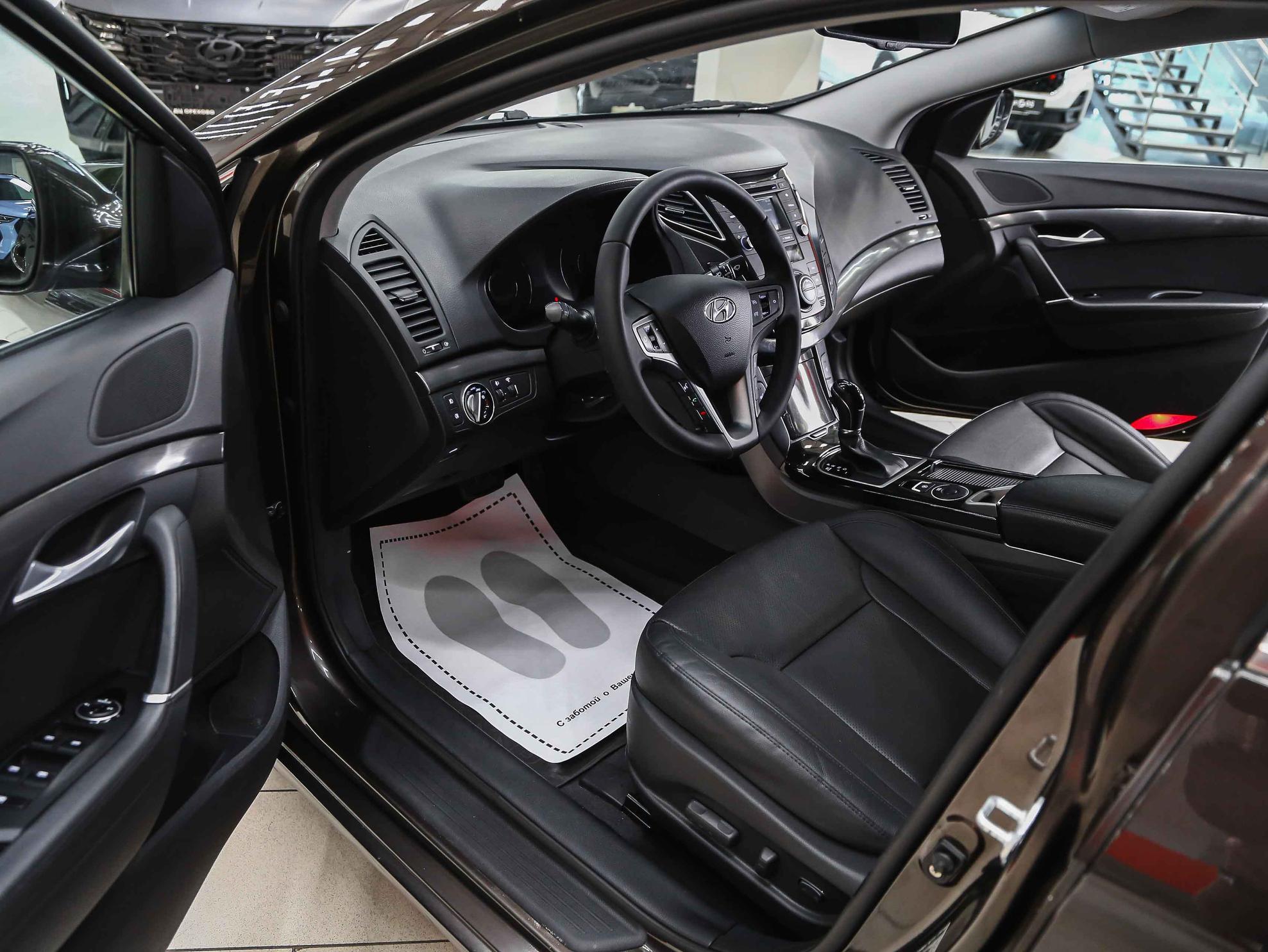 Hyundai i40 2016, коричневый, ДЦ Орехово