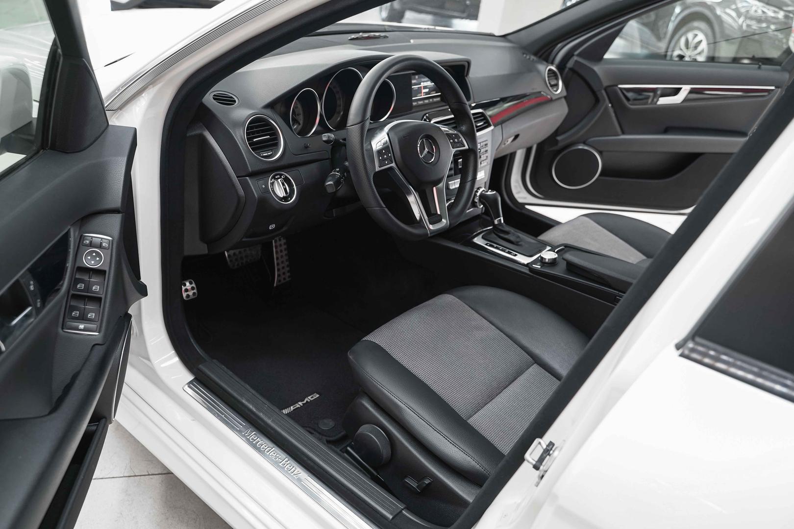 Mercedes-Benz C-Класс 2012, белый, ДЦ Орехово