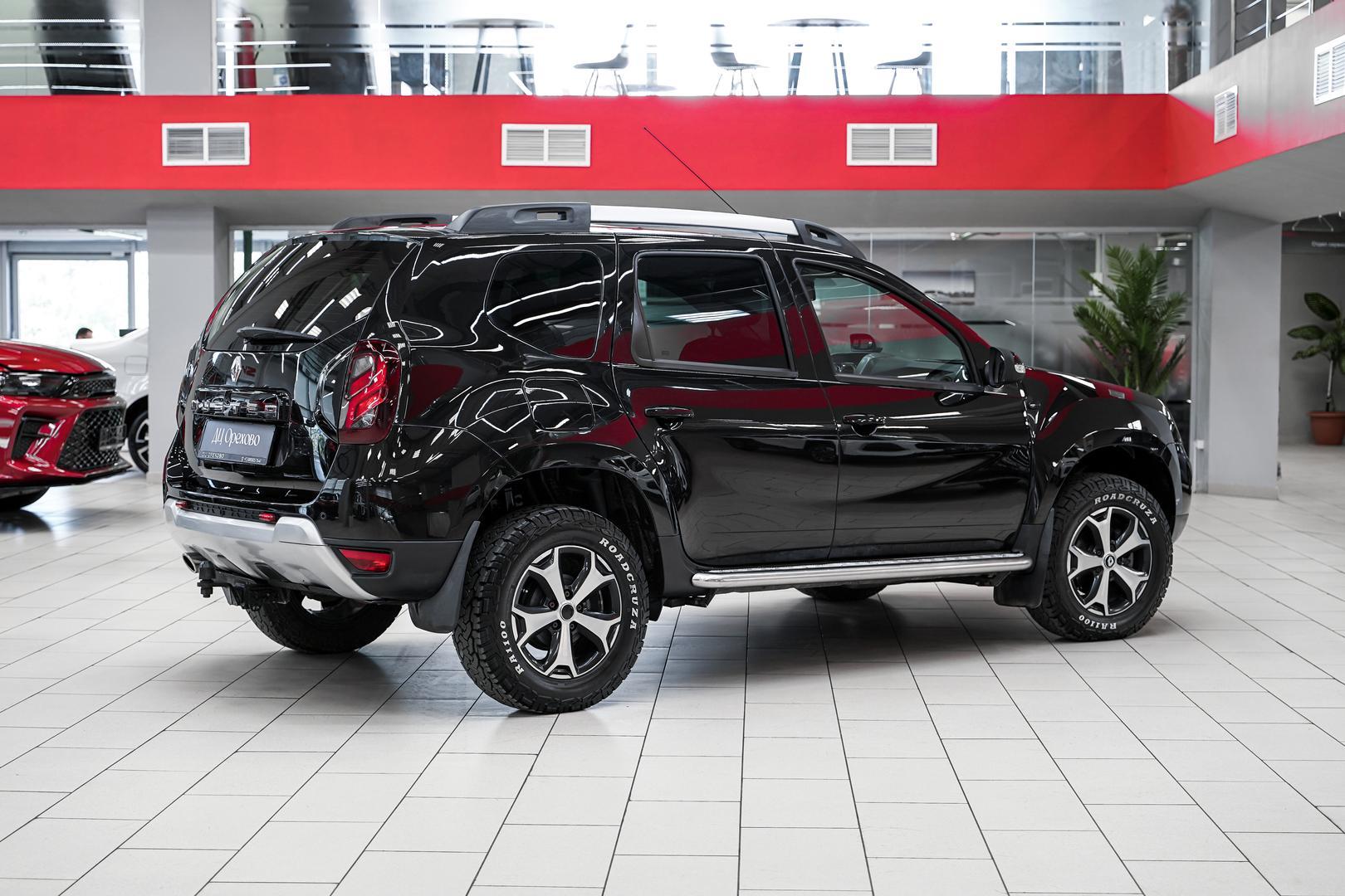 Renault Duster 2016, черный, ДЦ Орехово