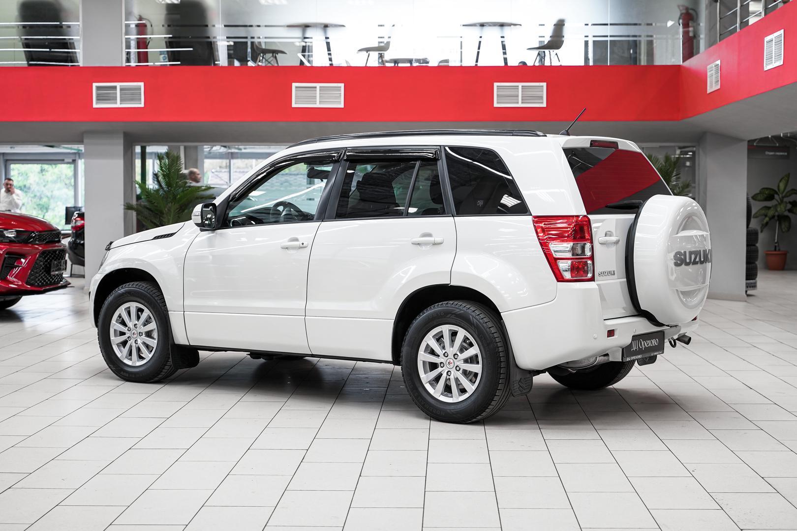 Suzuki Grand Vitara 2014, белый, ДЦ Орехово