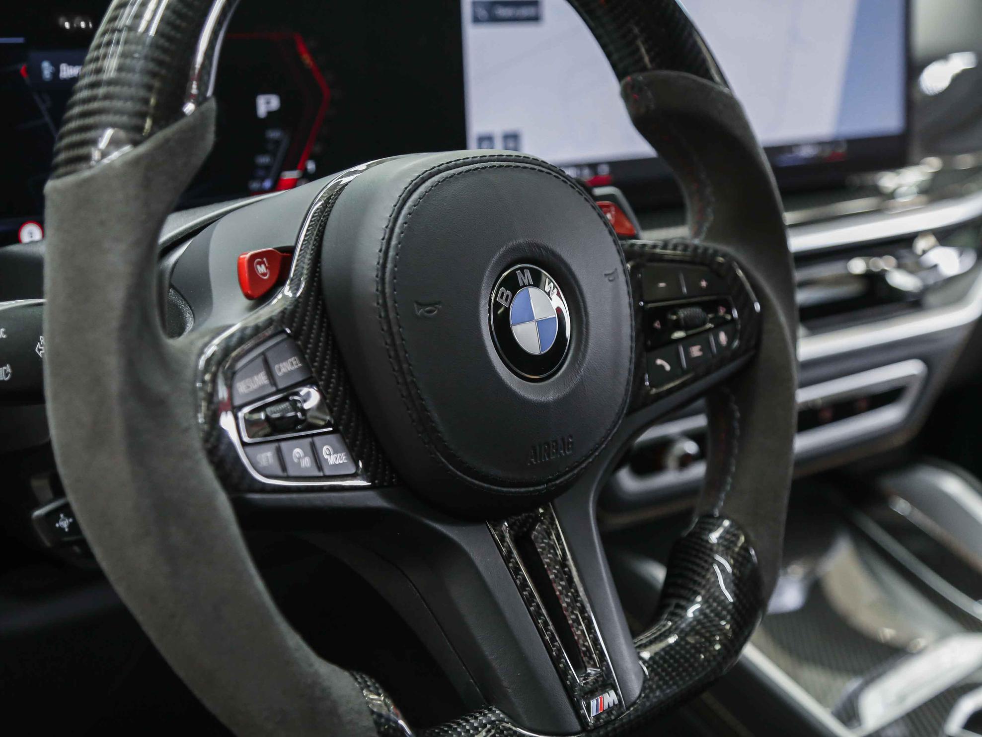 BMW X5 M 2023, зеленый, ДЦ Орехово