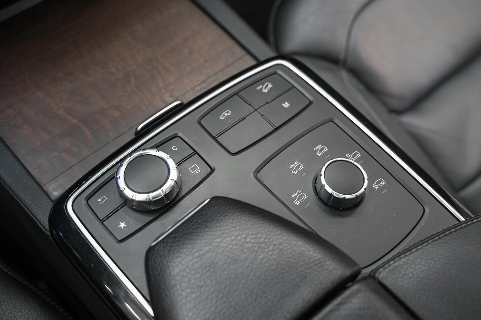 Mercedes-Benz GLS 2016, белый, ДЦ Орехово