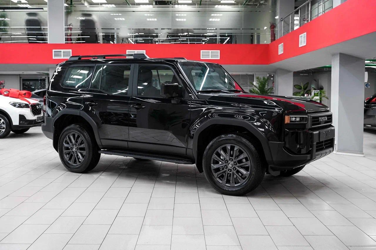 Toyota Land Cruiser Prado 2025, черный, ДЦ Орехово