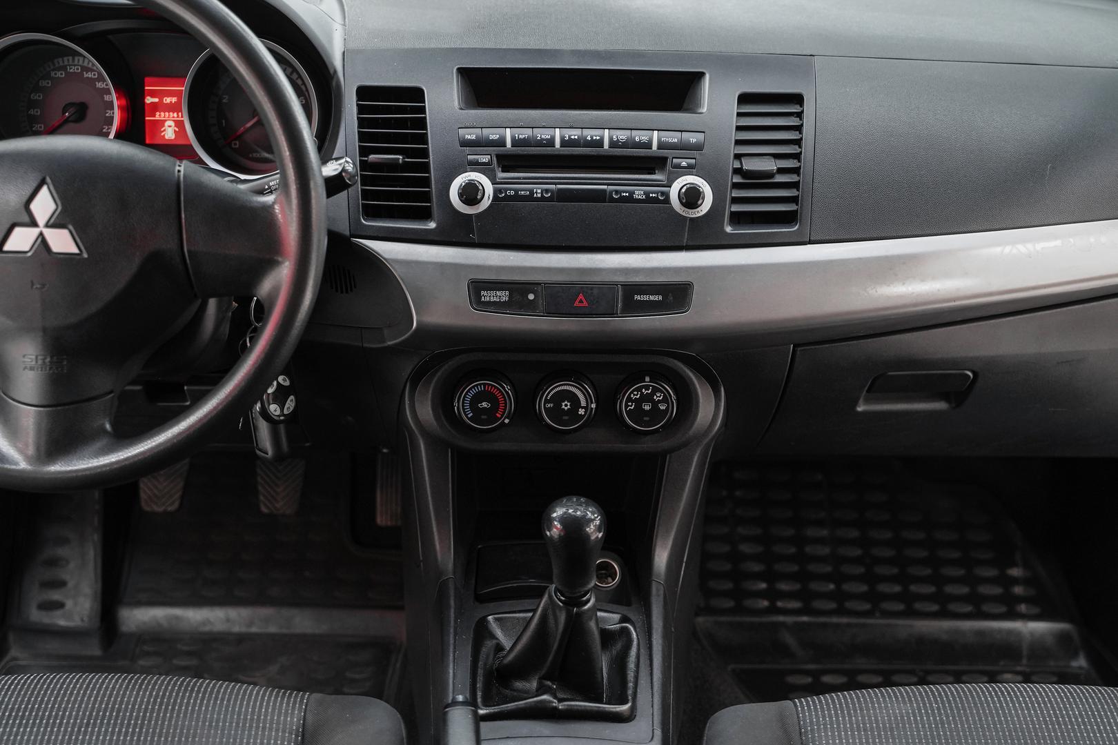 Mitsubishi Lancer 2008, белый, ДЦ Орехово