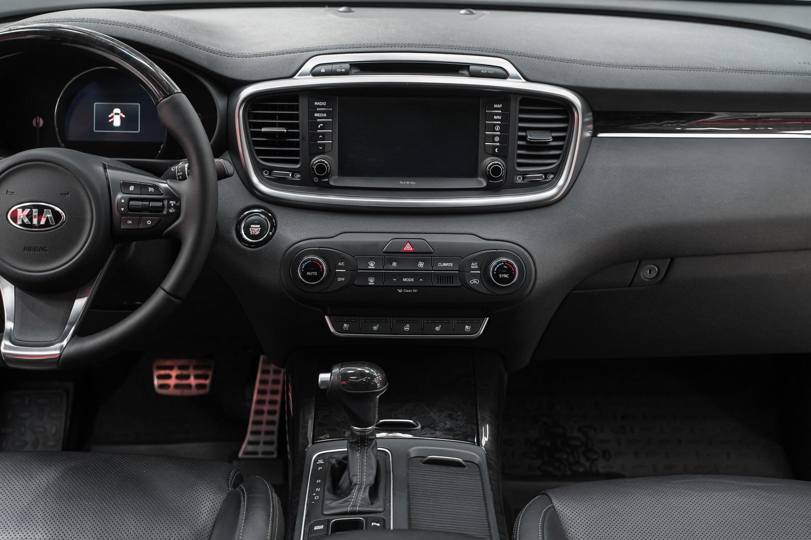Kia Sorento 2017, белый, ДЦ Орехово