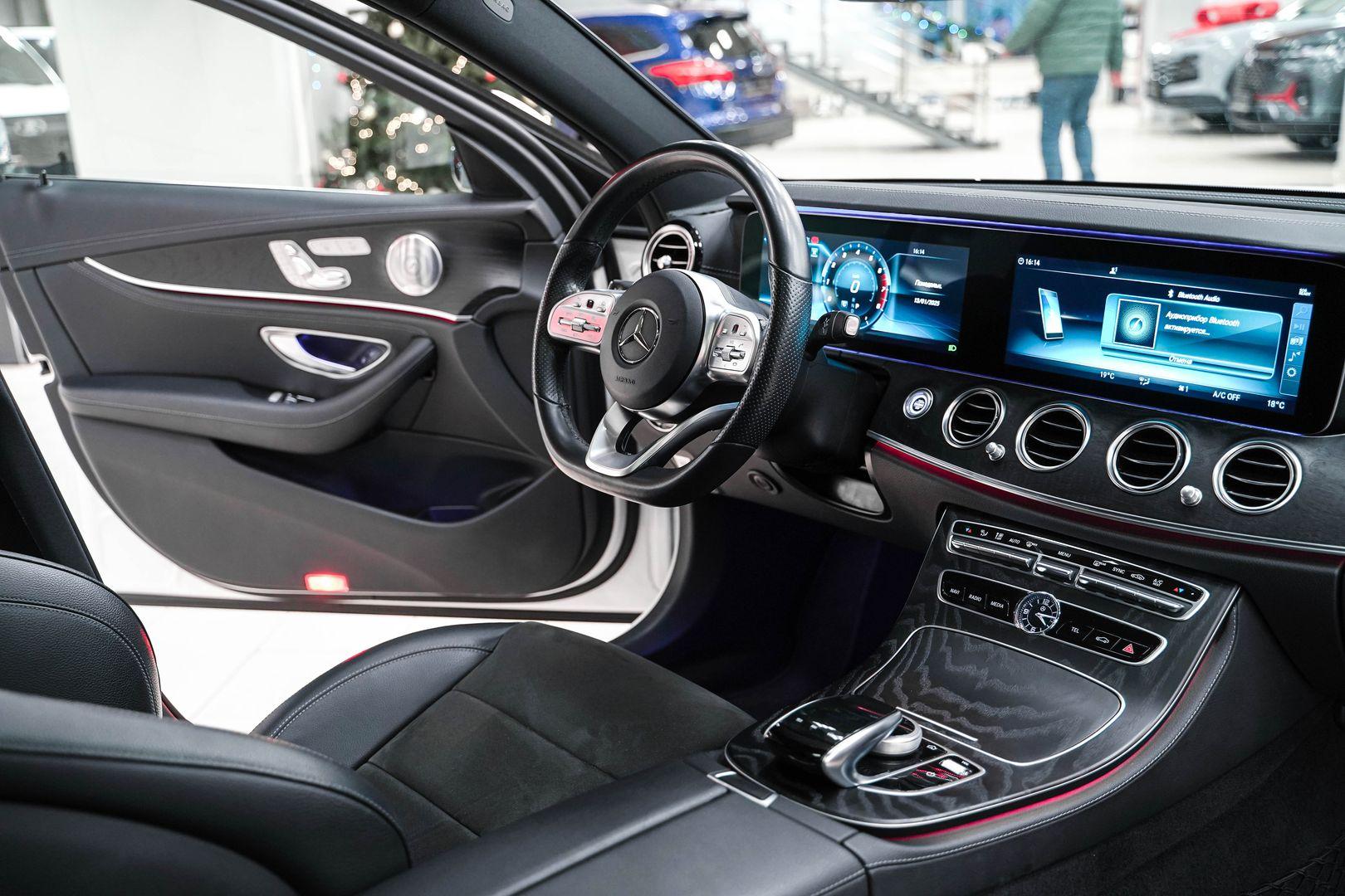Mercedes-Benz E-Класс 2020, белый, ДЦ Орехово